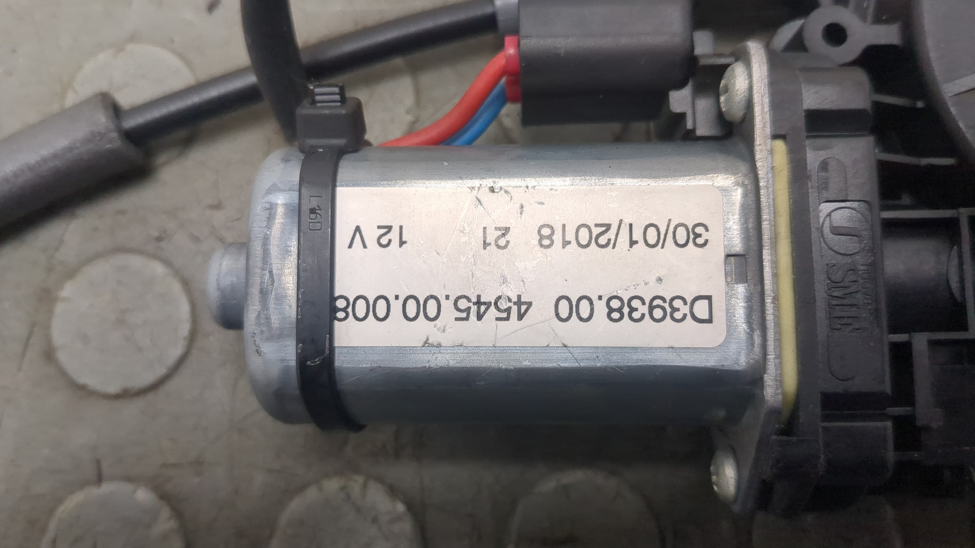 Стеклоподъемник электр. передний левый