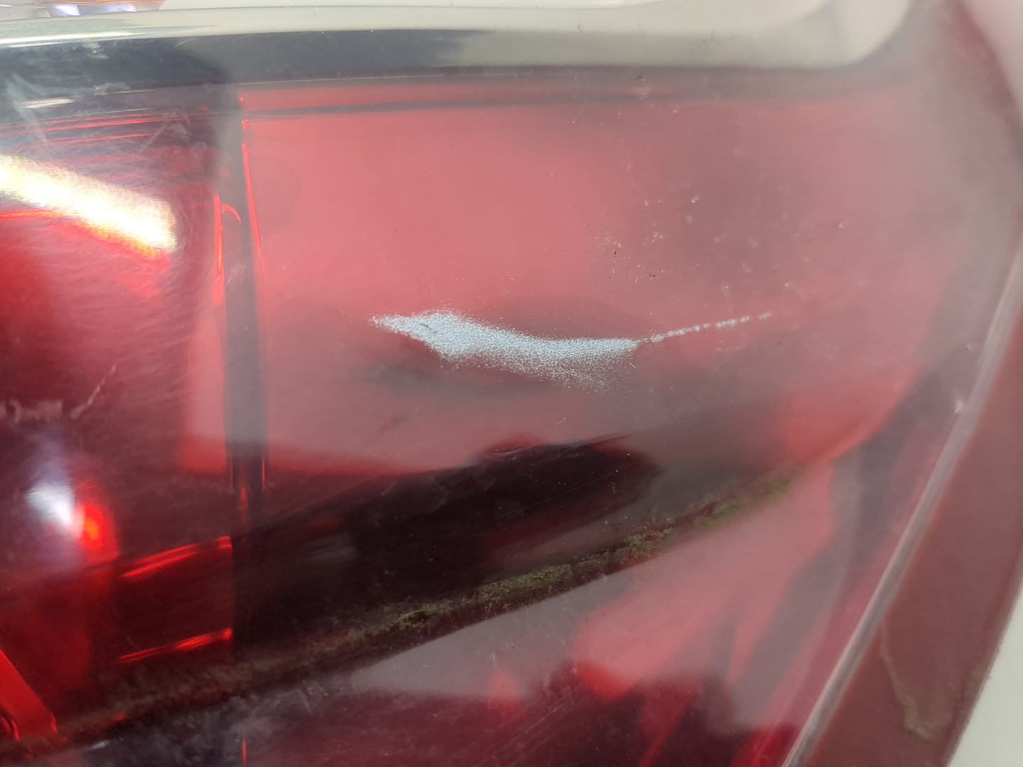 Фонарь задний правый