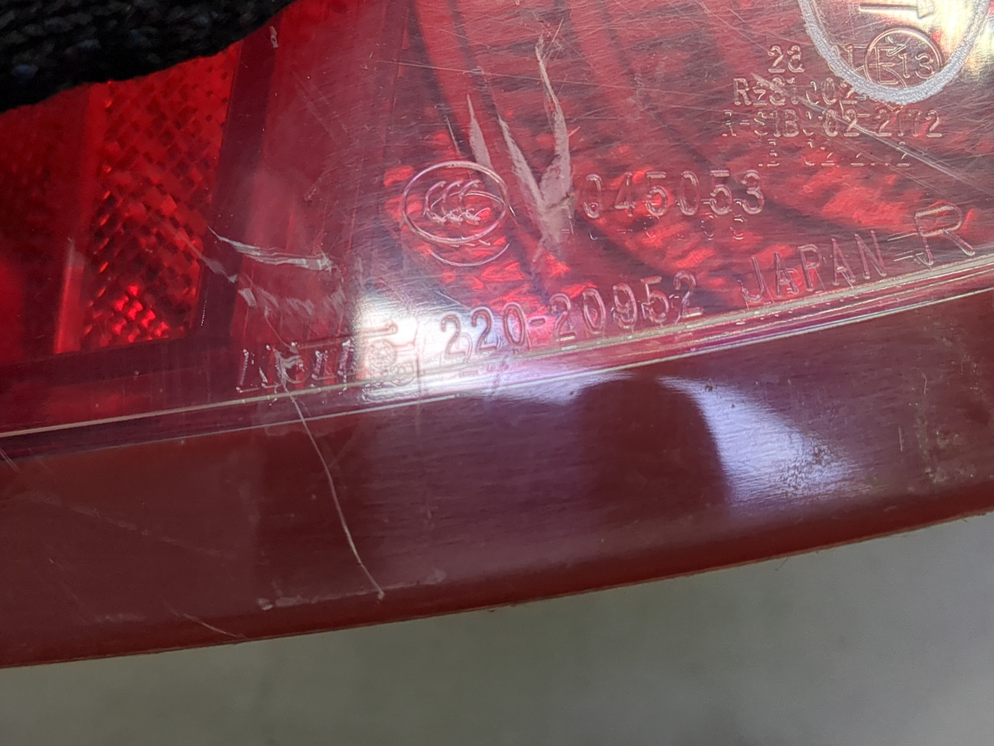 Фонарь задний правый