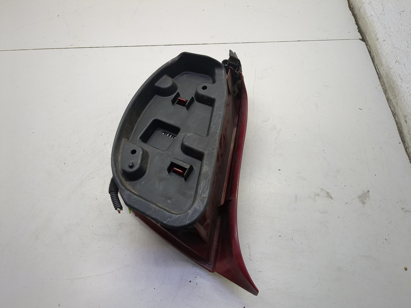 Фонарь задний правый