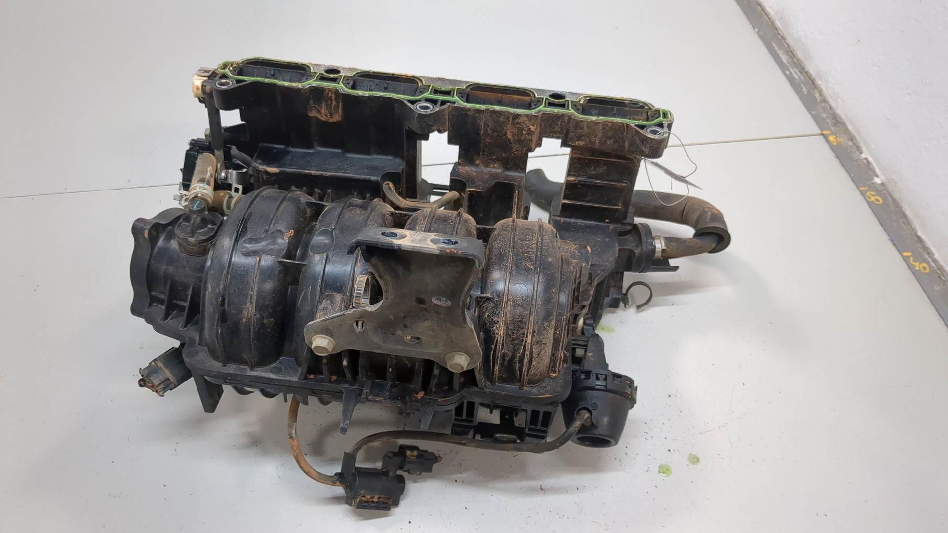 Коллектор впускной