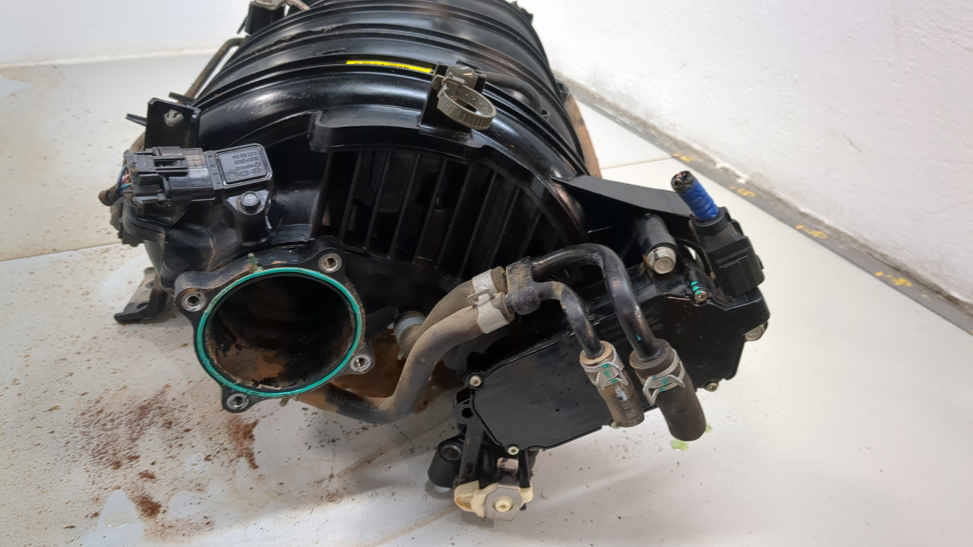 Коллектор впускной