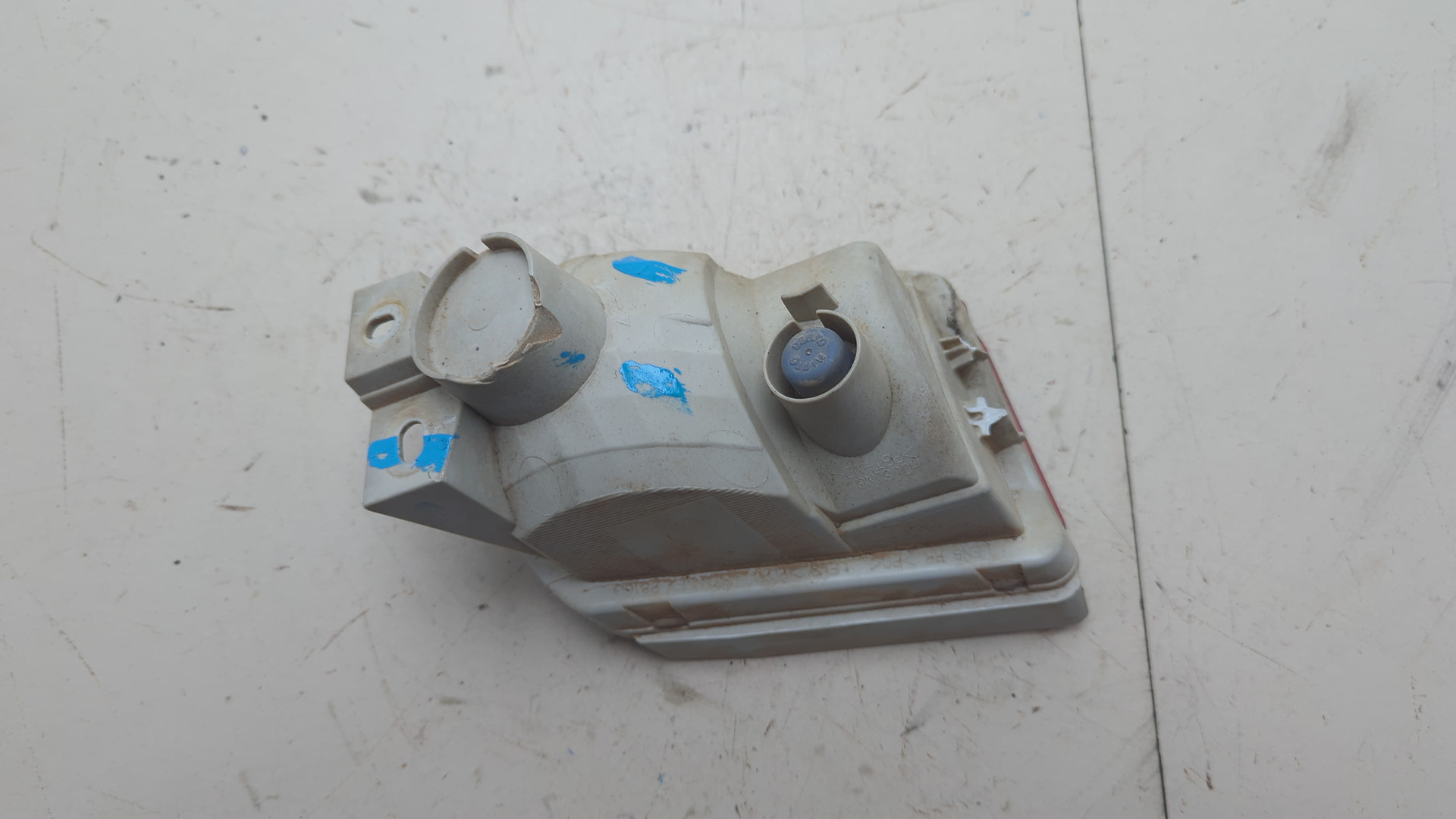 Фара противотуманная левая