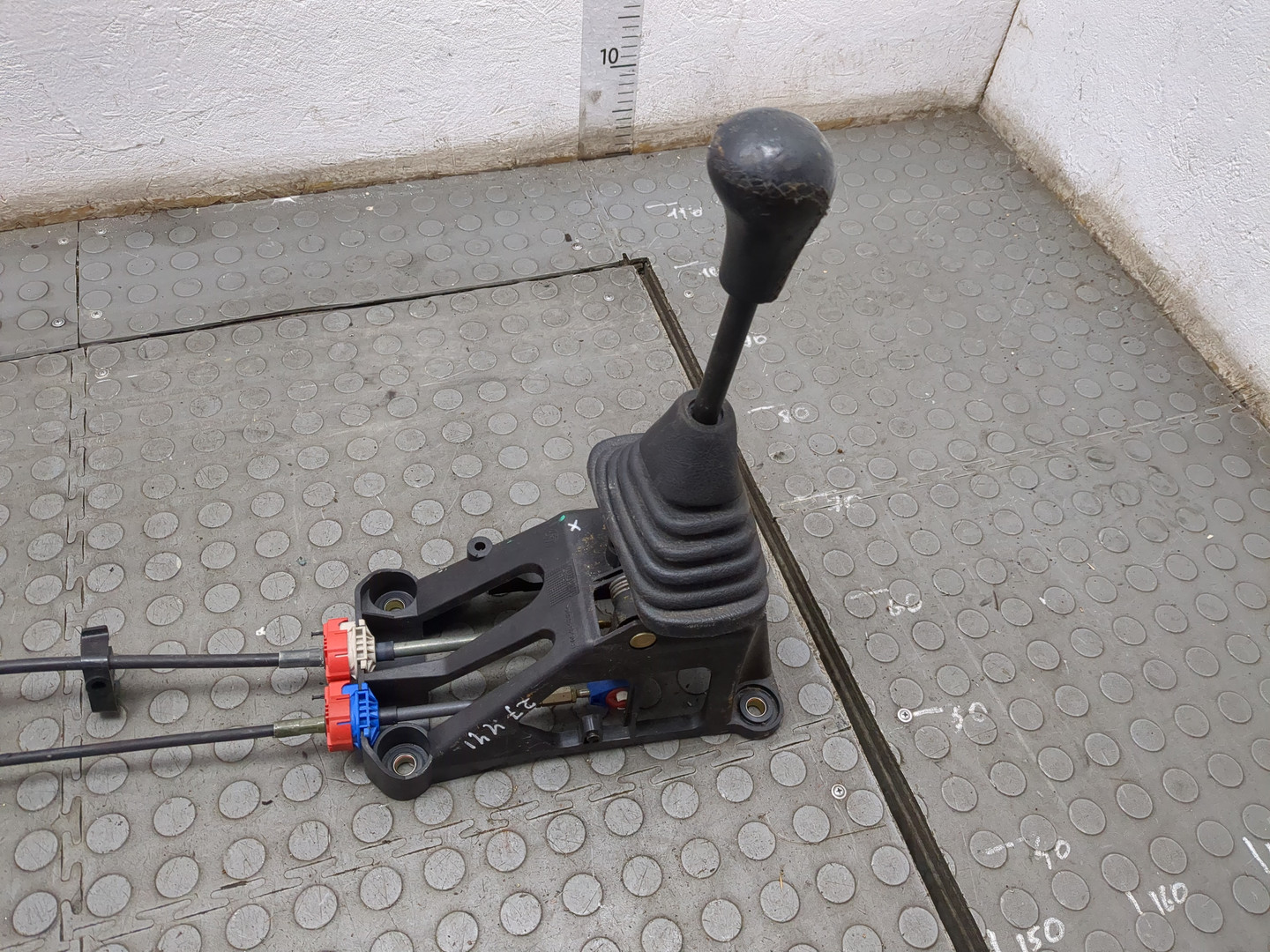 Кулиса МКПП / АКПП