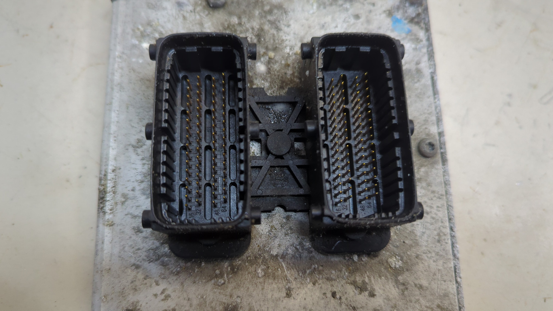 Блок управления двигателем