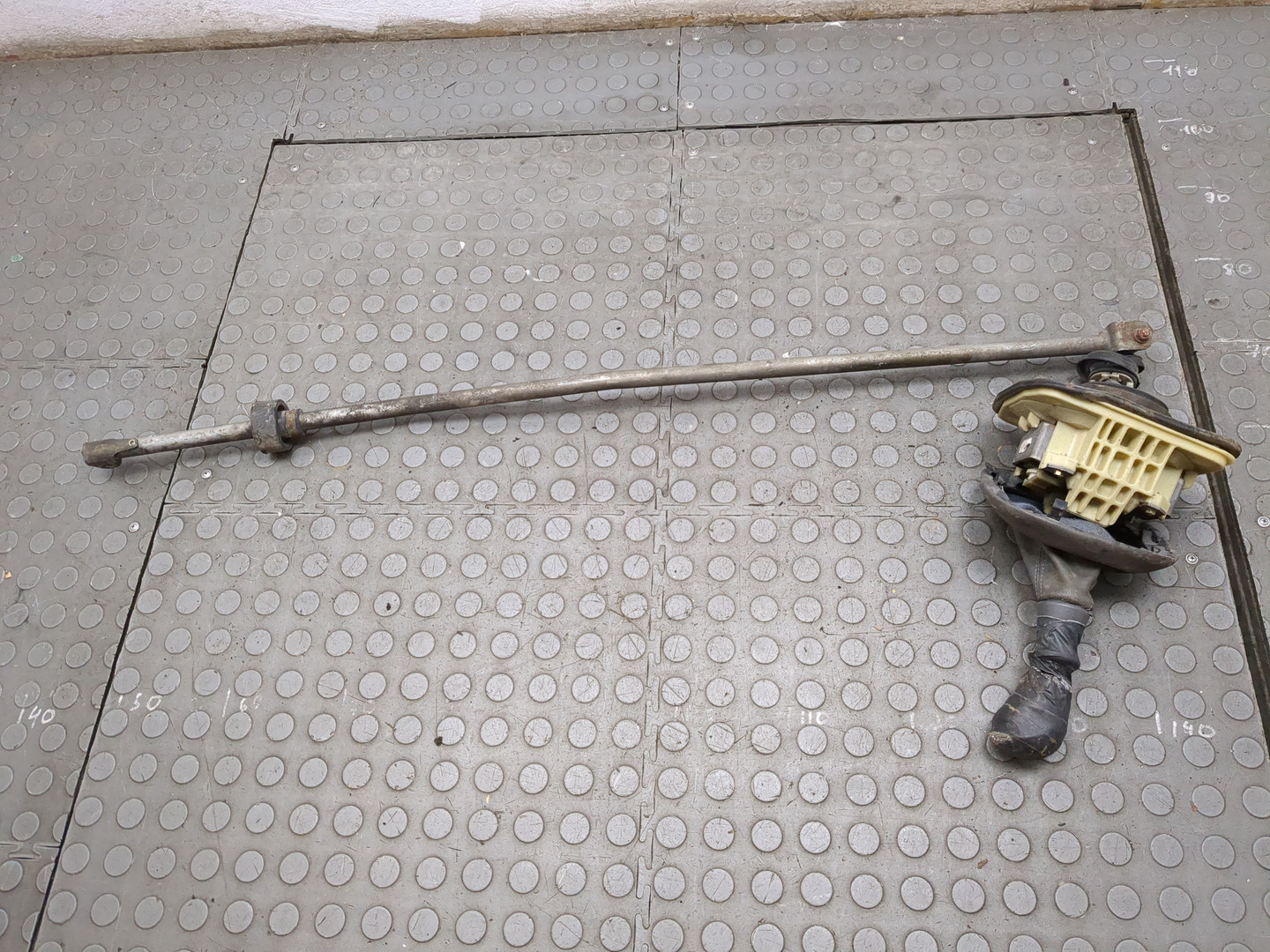 Кулиса МКПП / АКПП