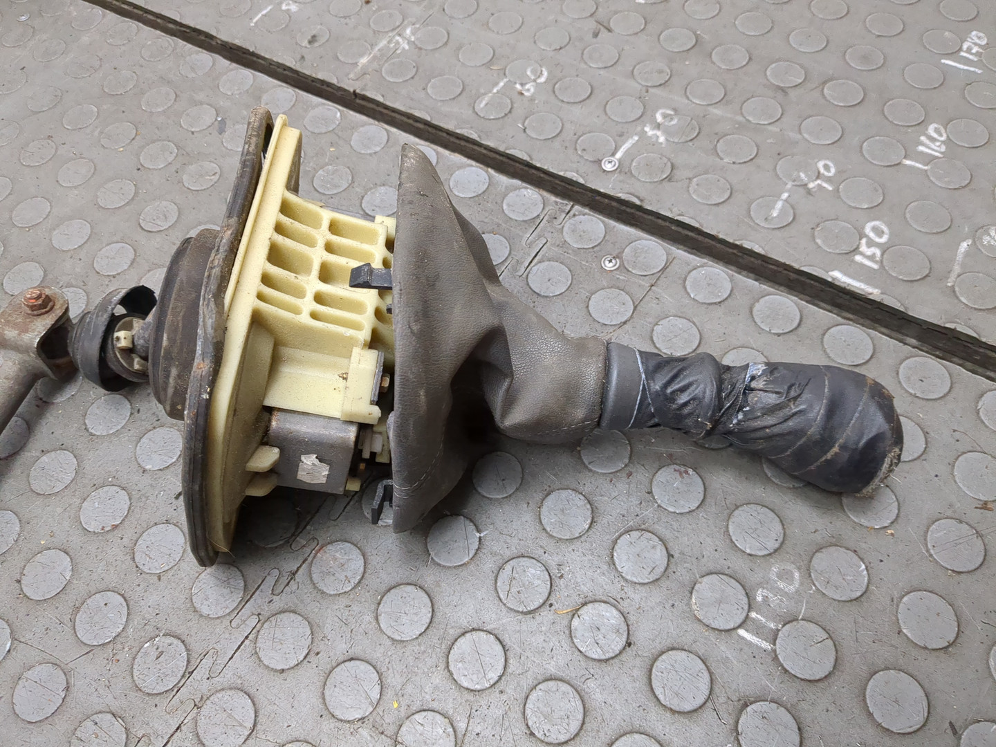 Кулиса МКПП / АКПП