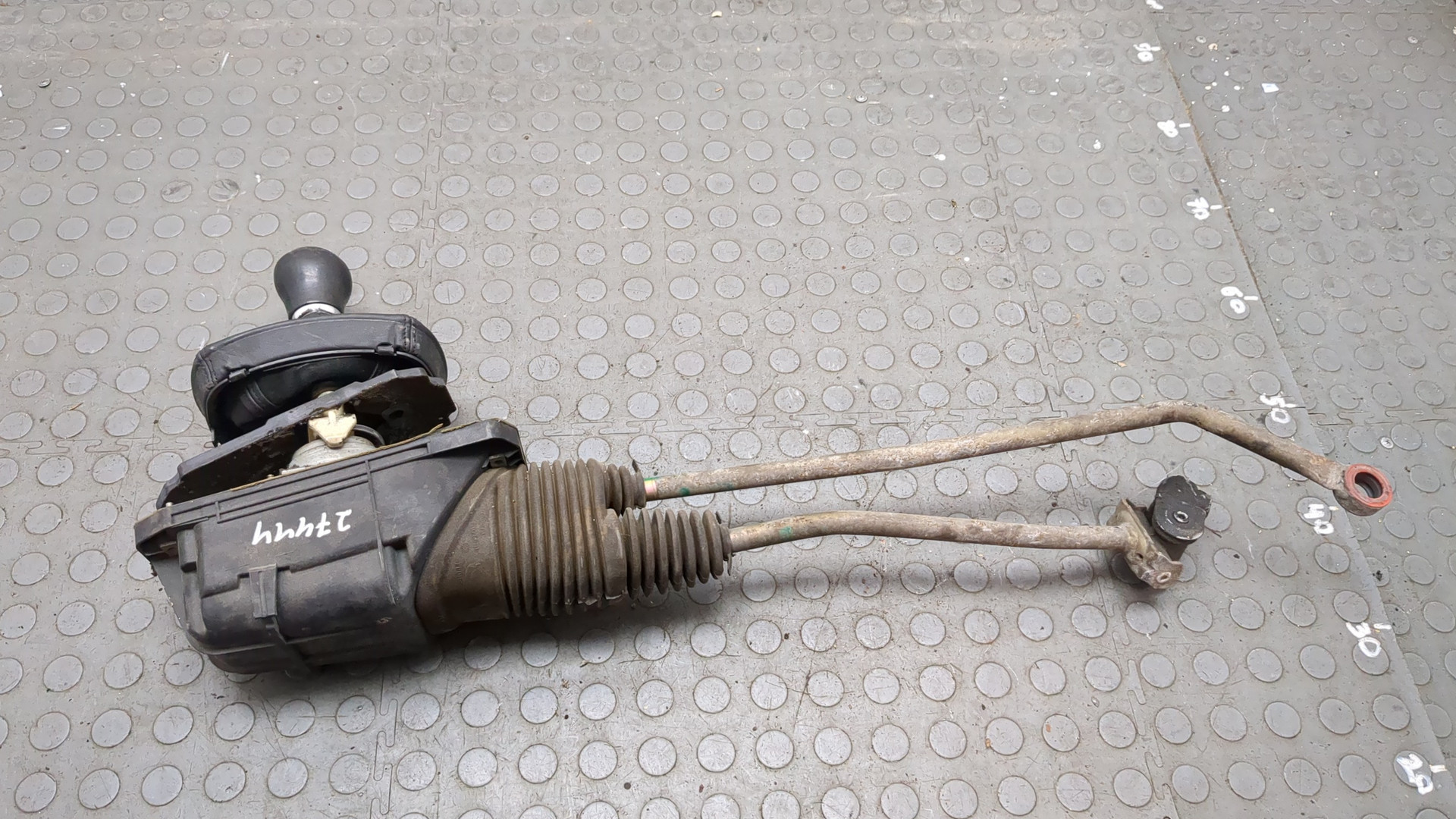 Кулиса МКПП / АКПП