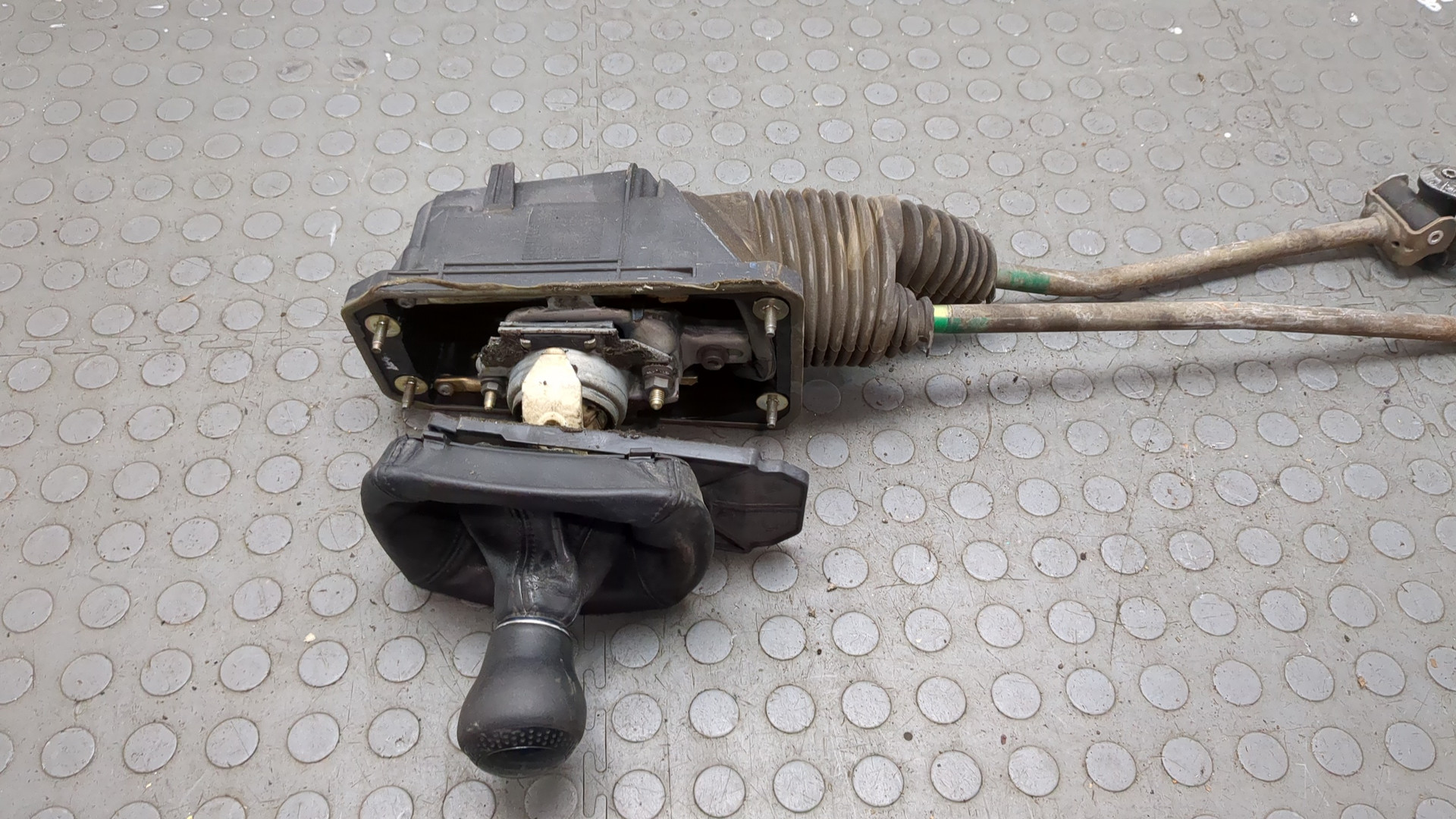 Кулиса МКПП / АКПП