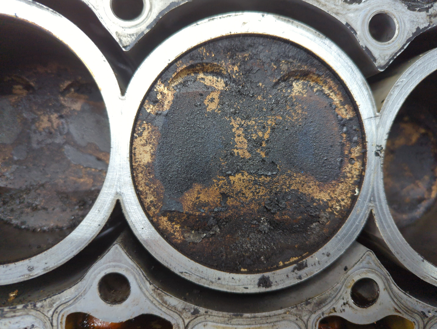 Блок двигателя