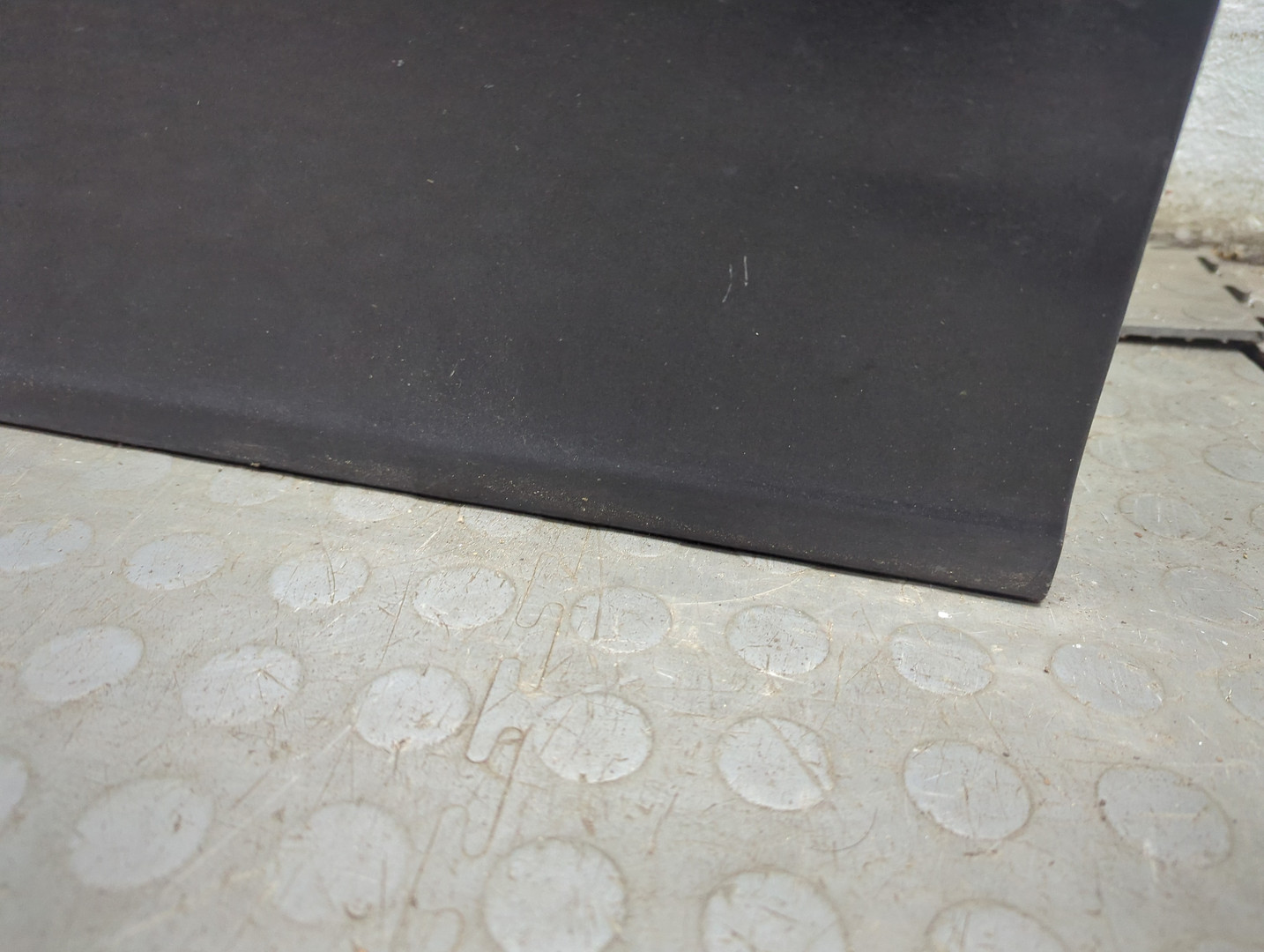 Дверь передняя левая