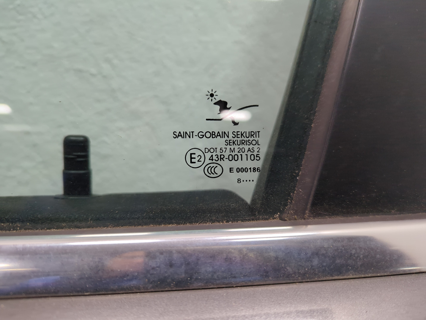 Дверь передняя левая