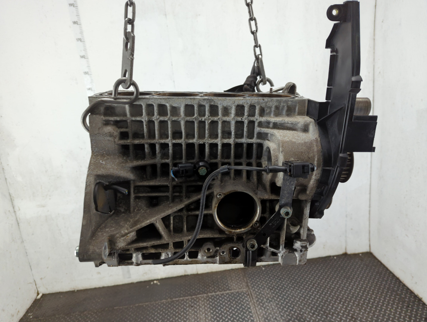 Блок двигателя