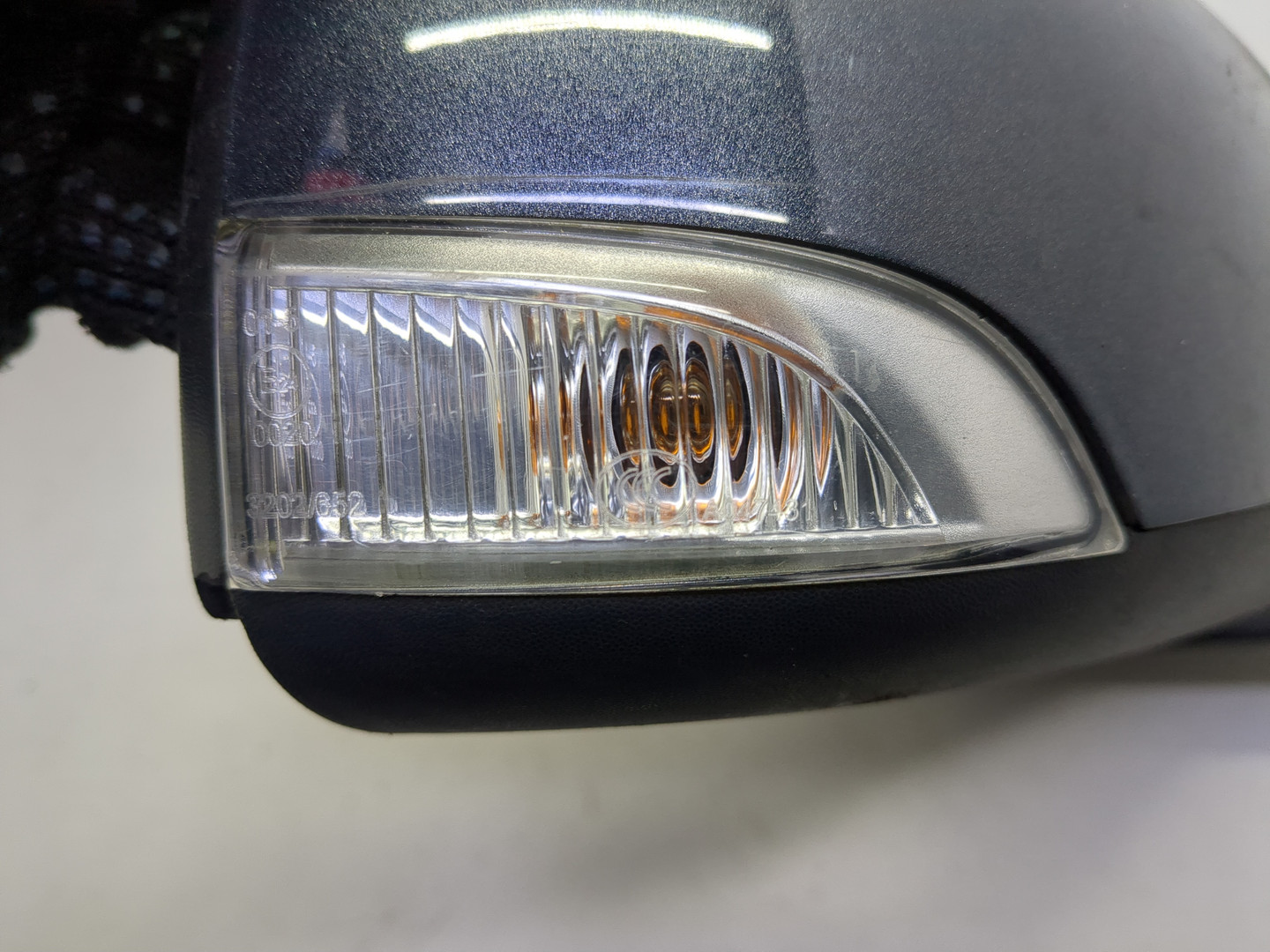 Зеркало правое электрическое