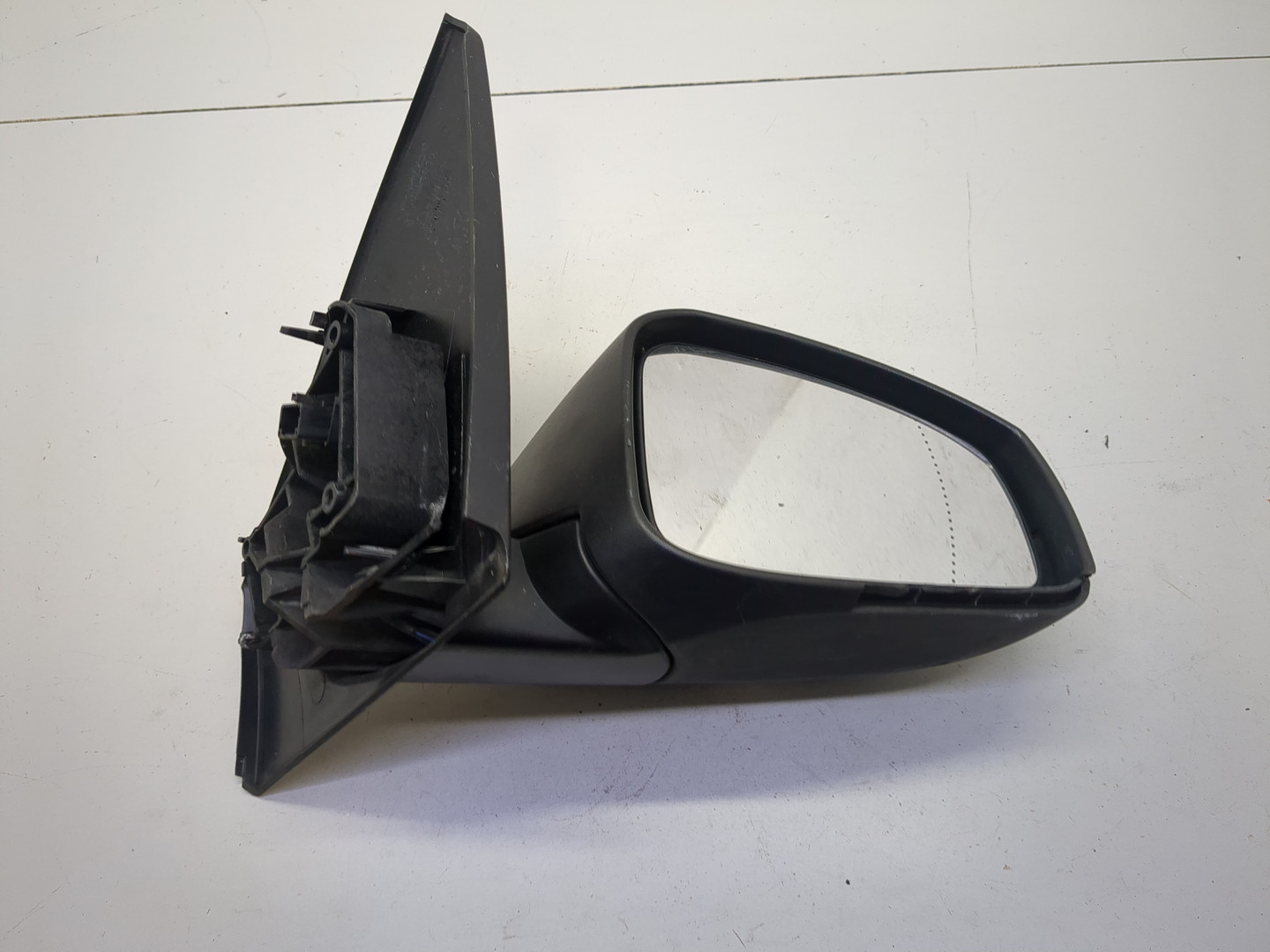 Зеркало правое электрическое