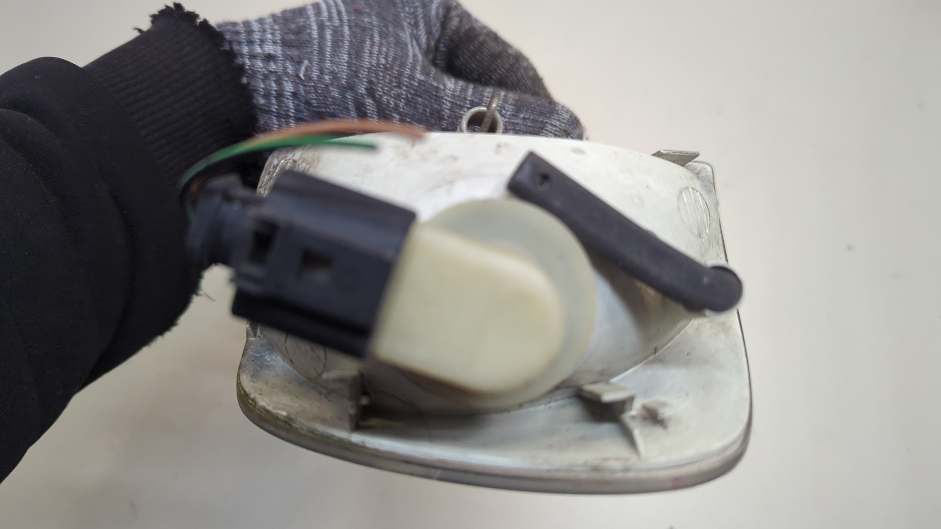 Повторитель на крыло правый