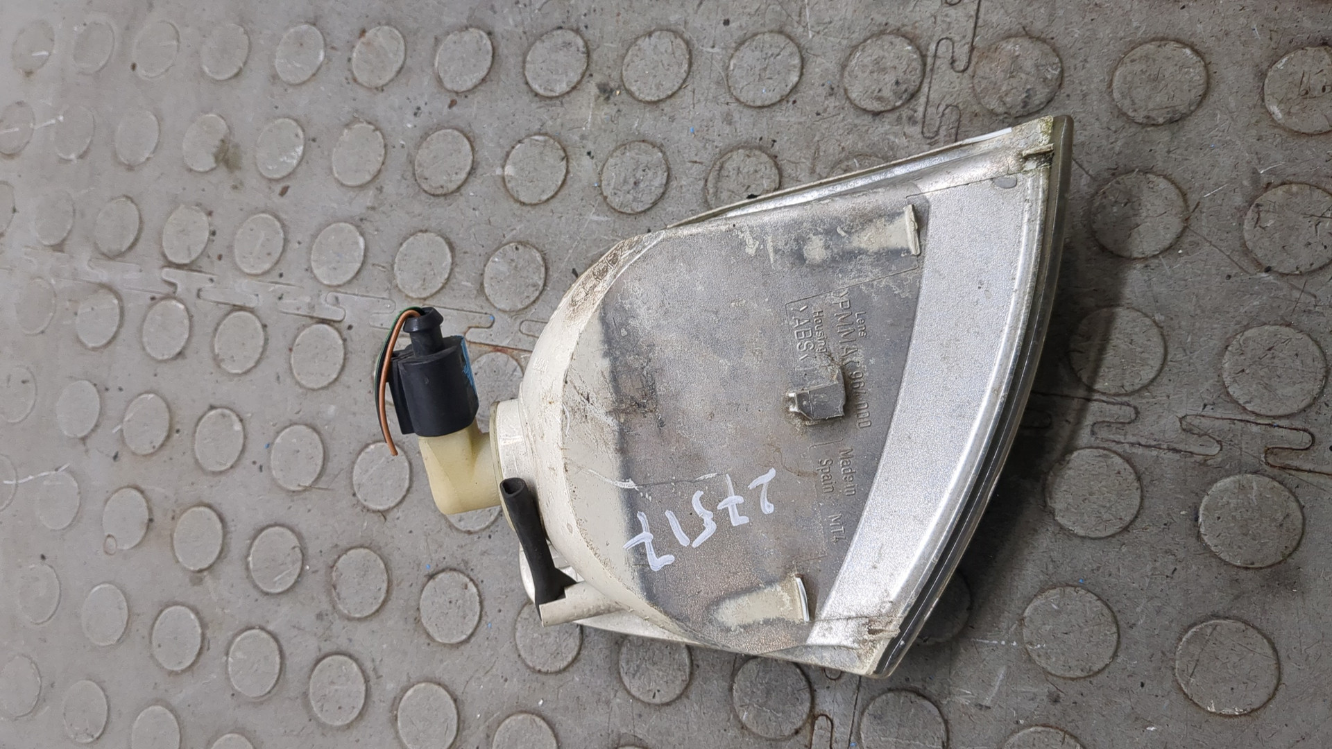 Повторитель на крыло правый