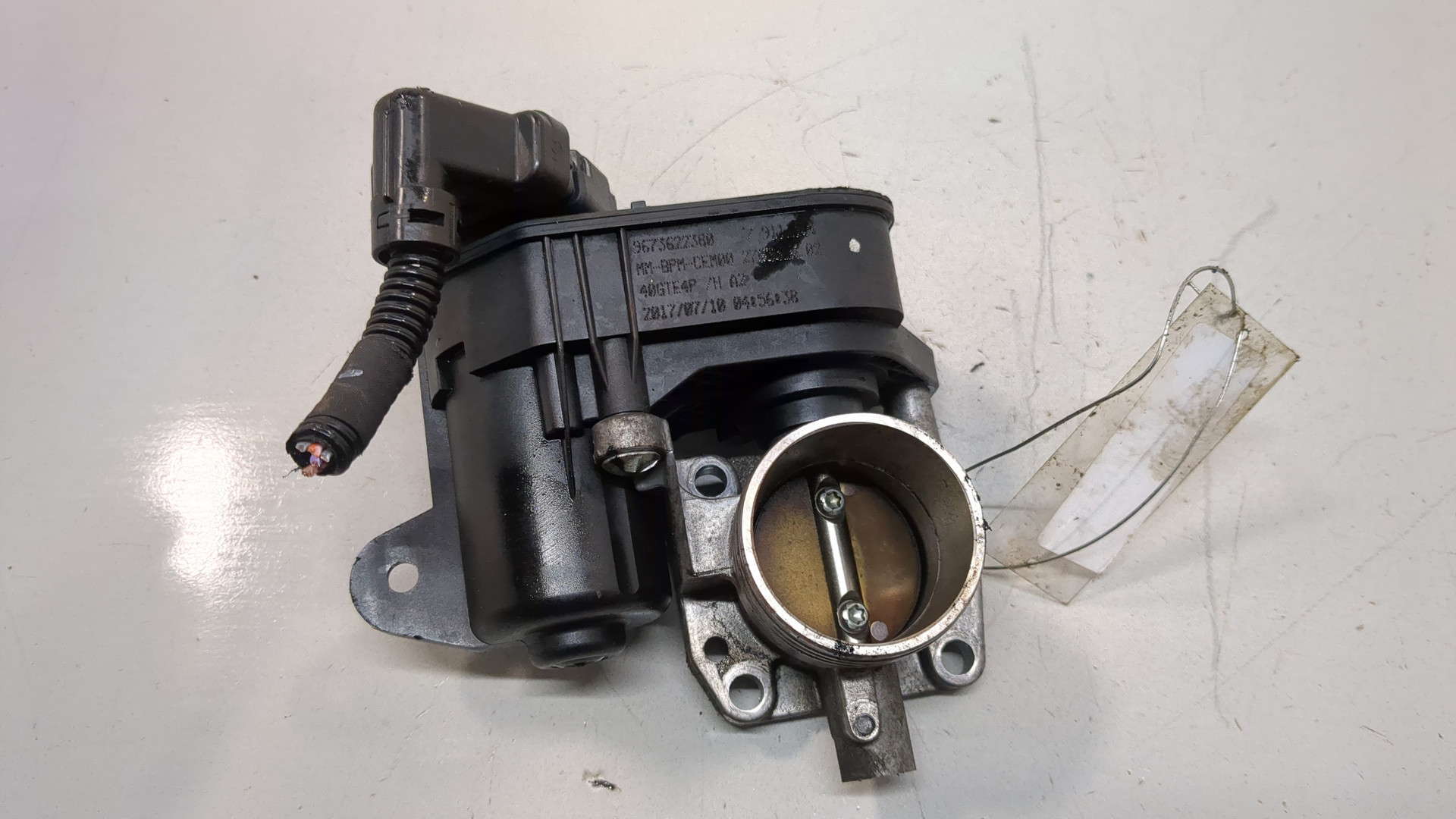 Заслонка дроссельная электрическая