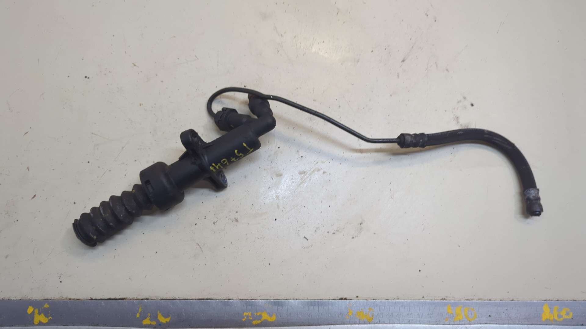 Цилиндр сцепления рабочий