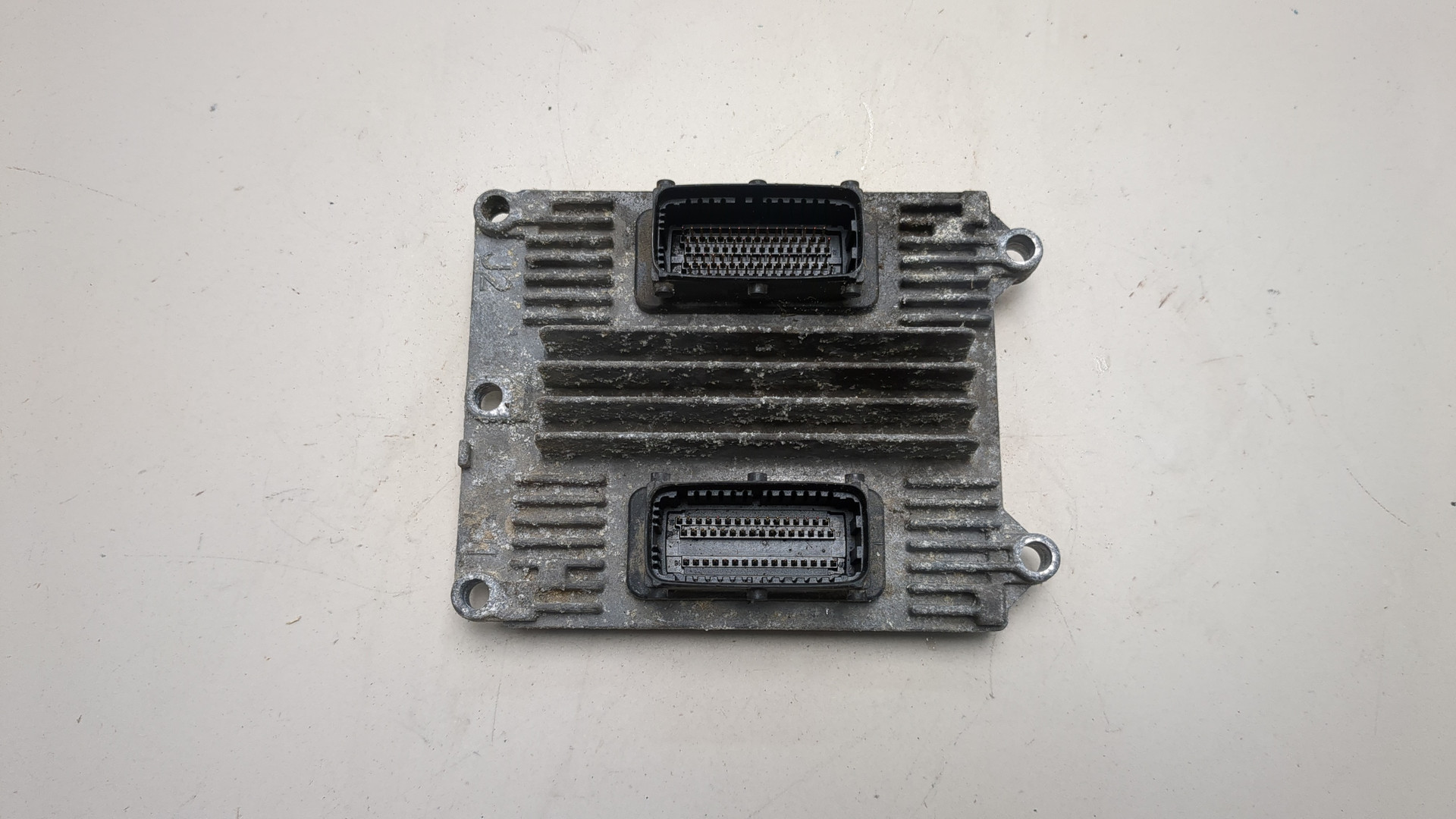 Блок управления двигателем