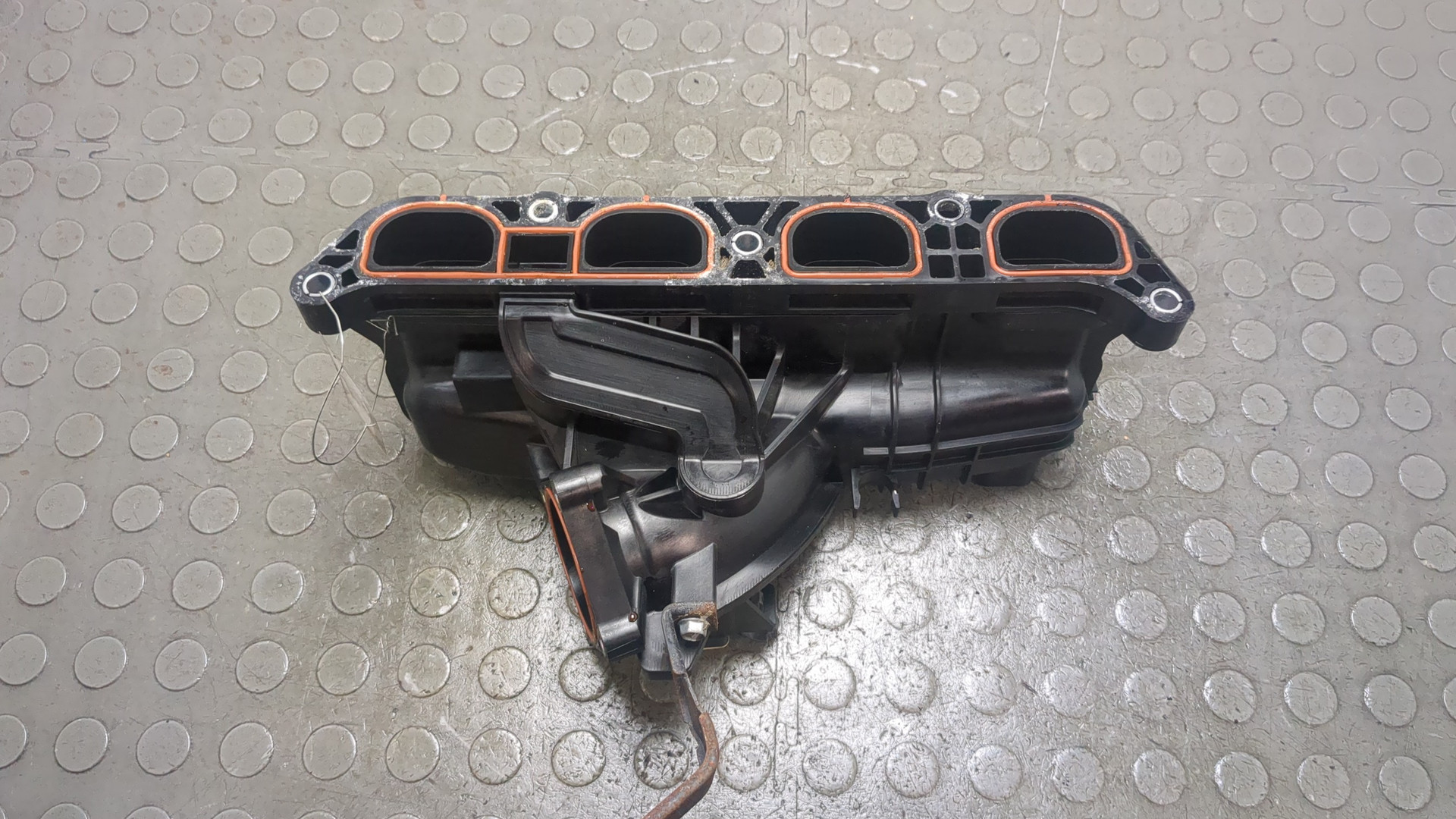 Коллектор впускной