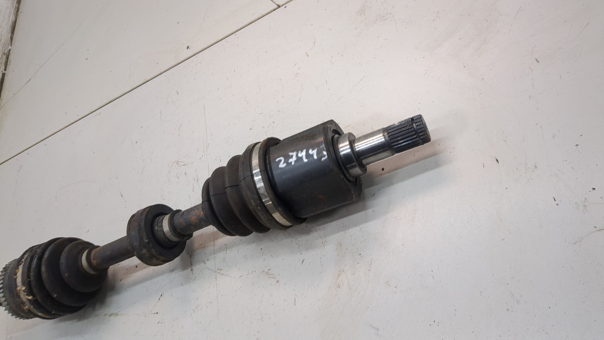 Полуось передняя левая