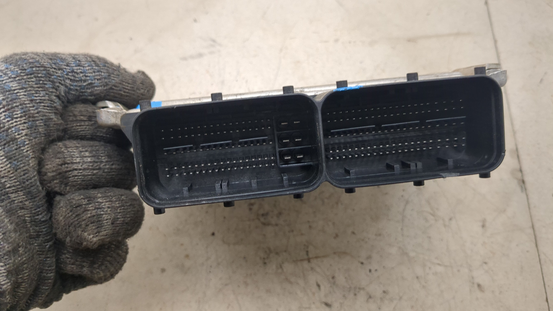 Блок управления двигателем