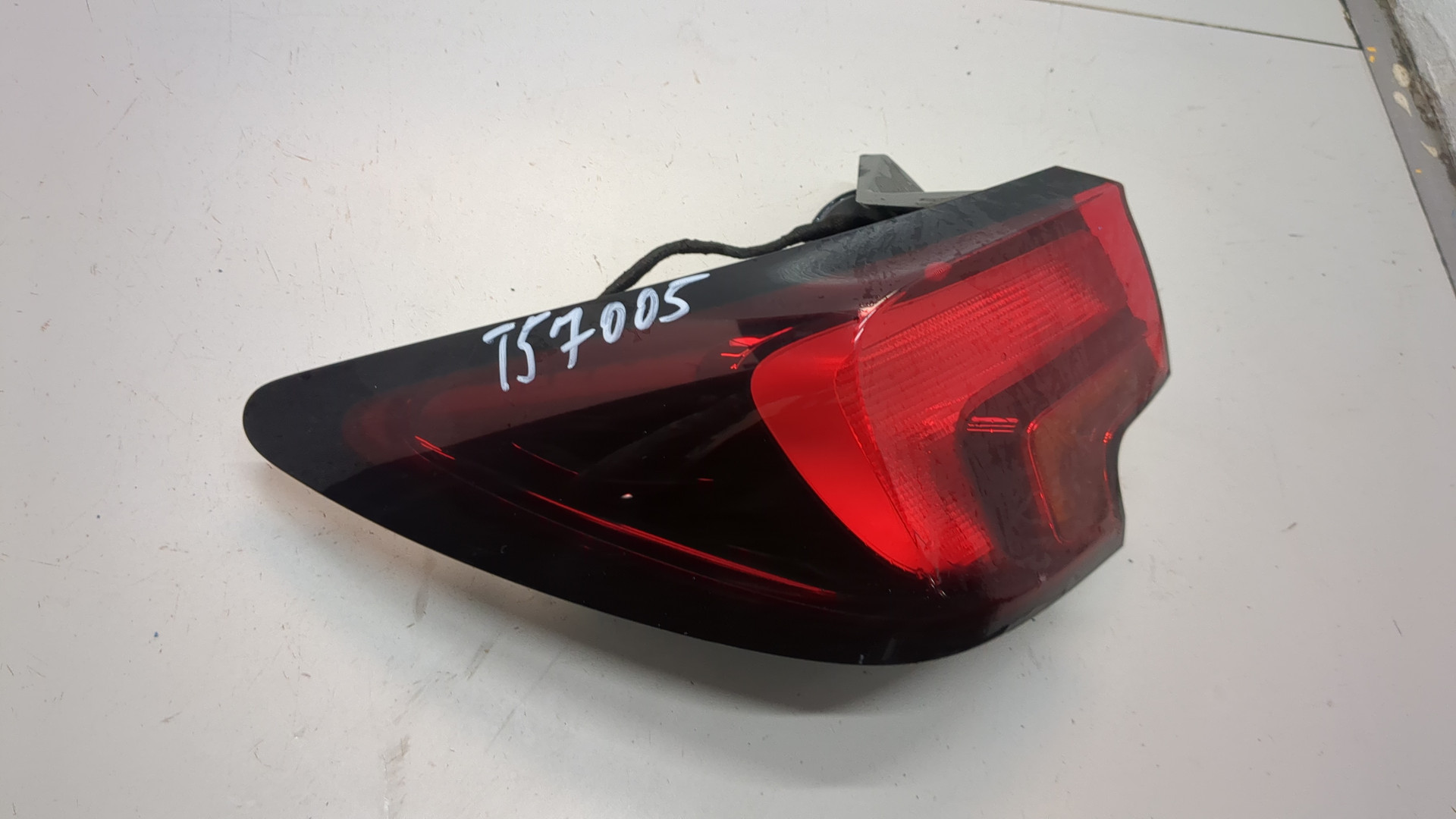 Фонарь задний левый