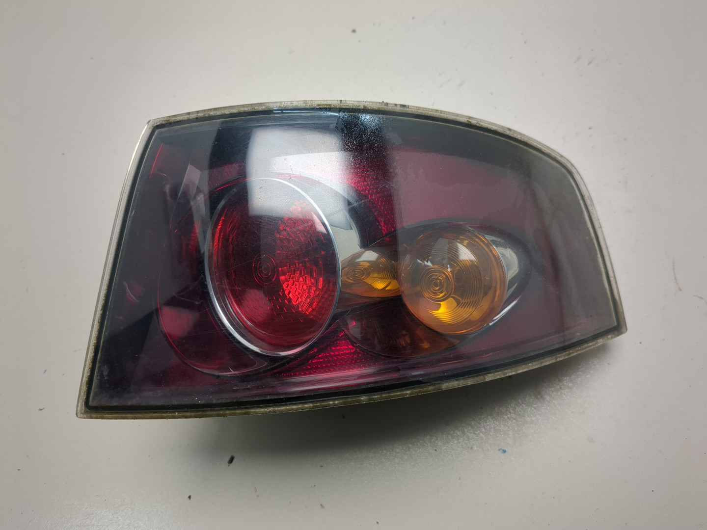 Фонарь задний правый