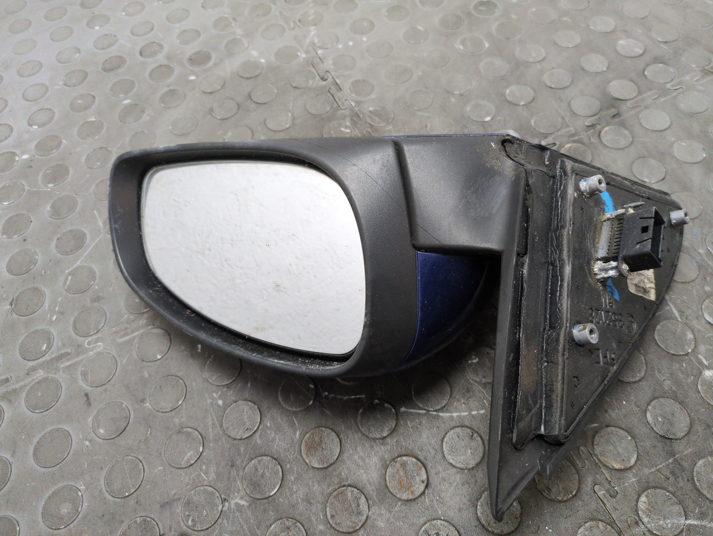 Зеркало правое электрическое