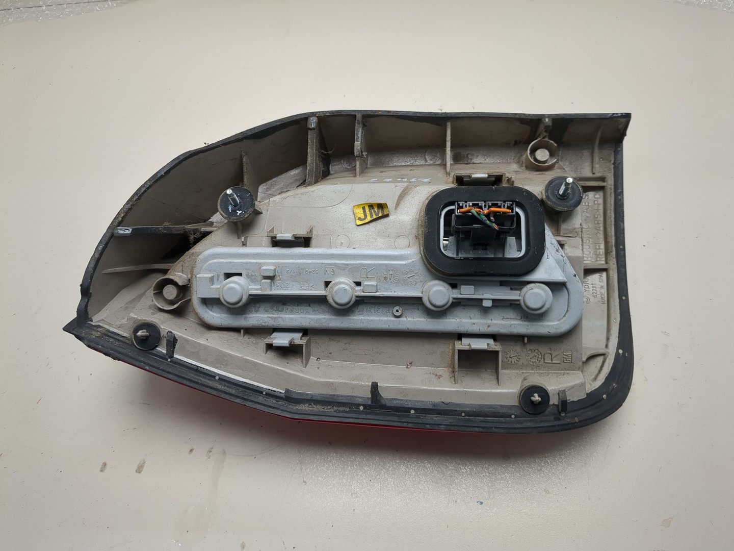 Фонарь задний правый