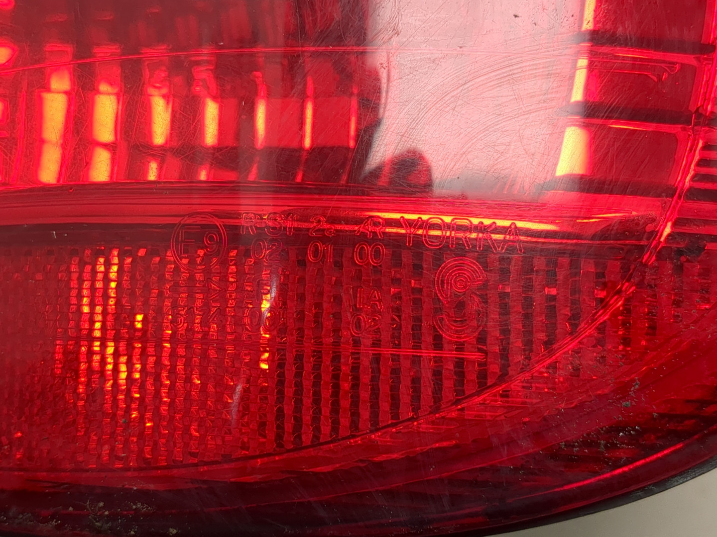 Фонарь задний правый