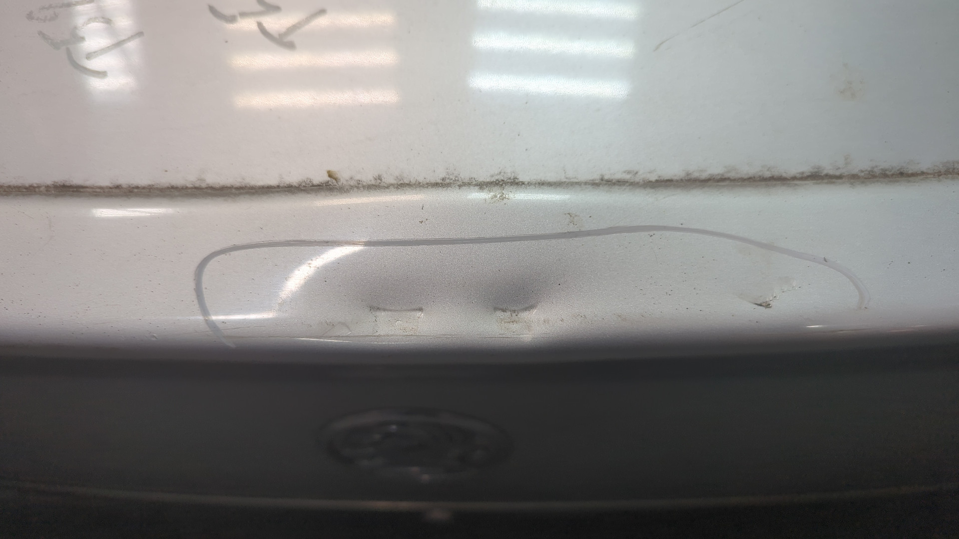 Дверь багажника