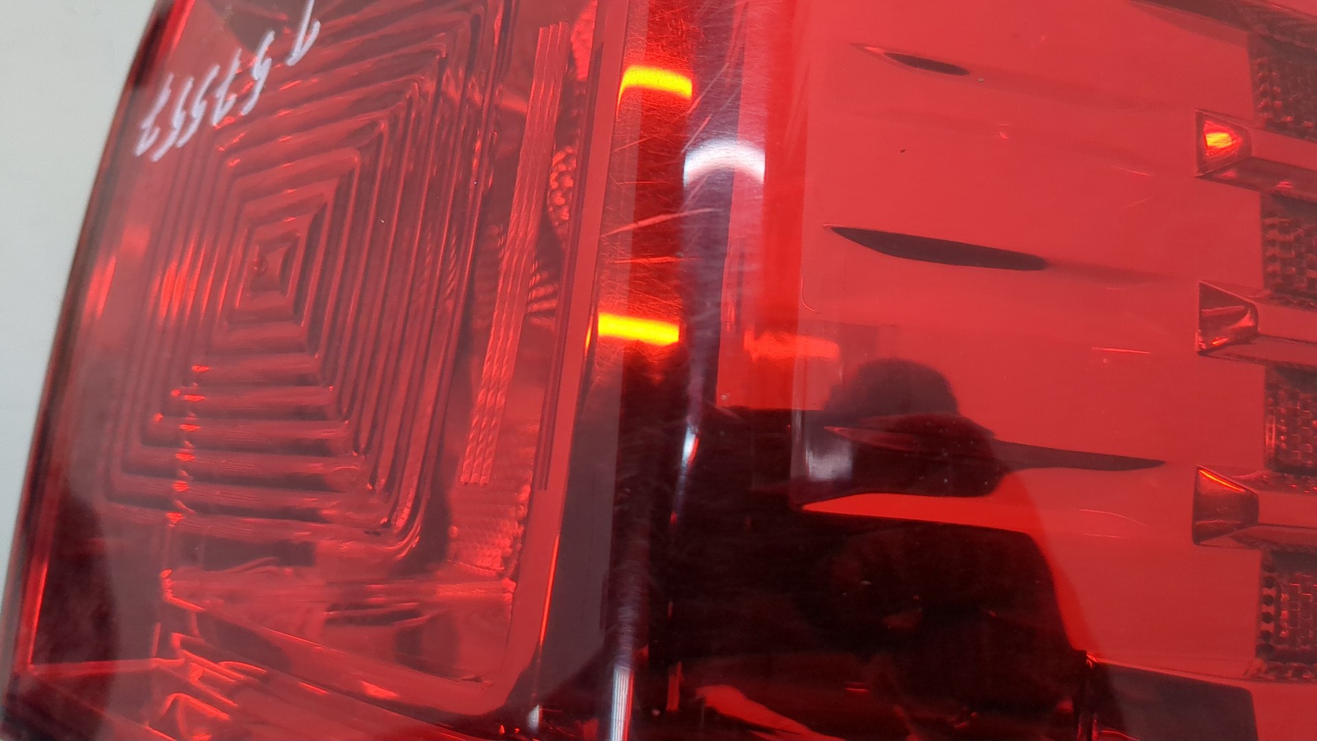 Фонарь задний левый