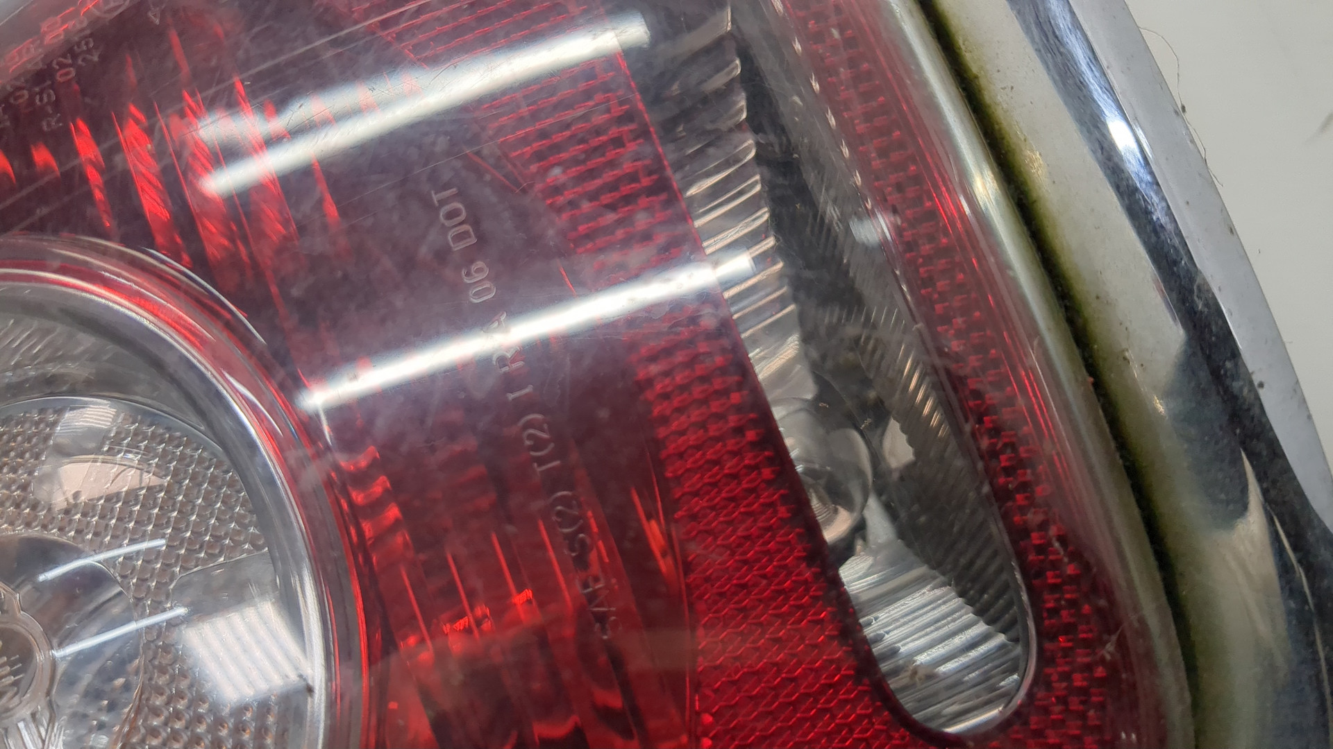 Фонарь задний левый