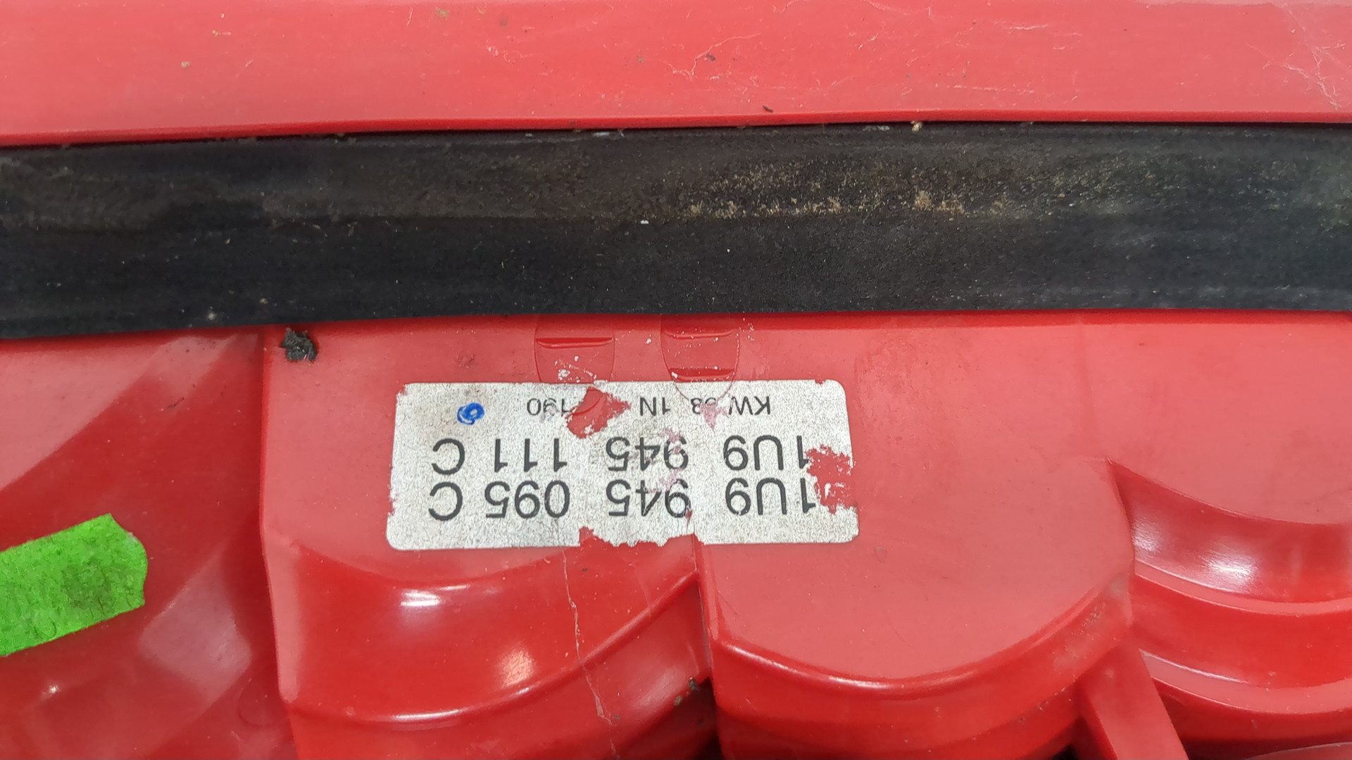 Фонарь задний левый