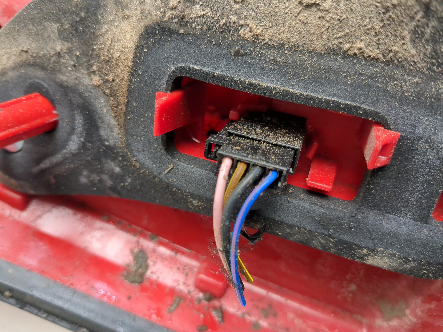 Фонарь задний правый