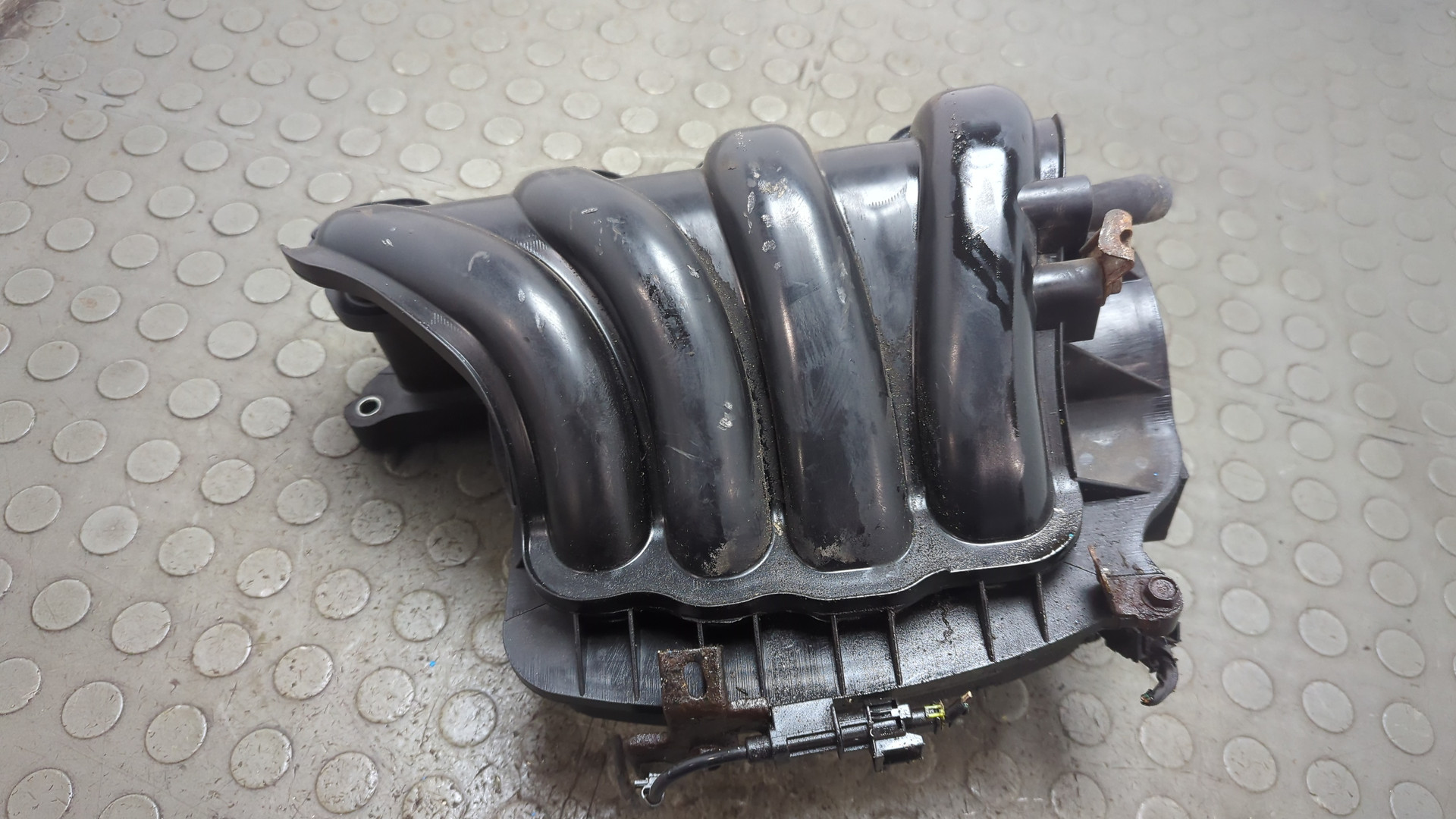 Коллектор впускной