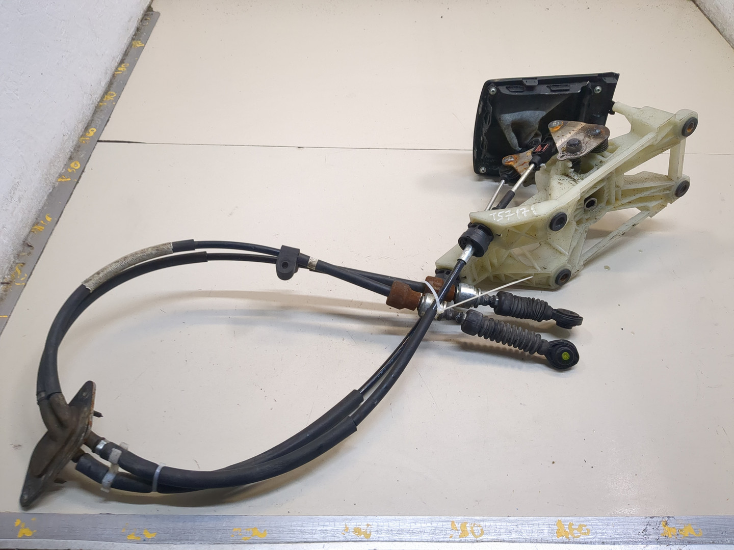 Кулиса МКПП / АКПП