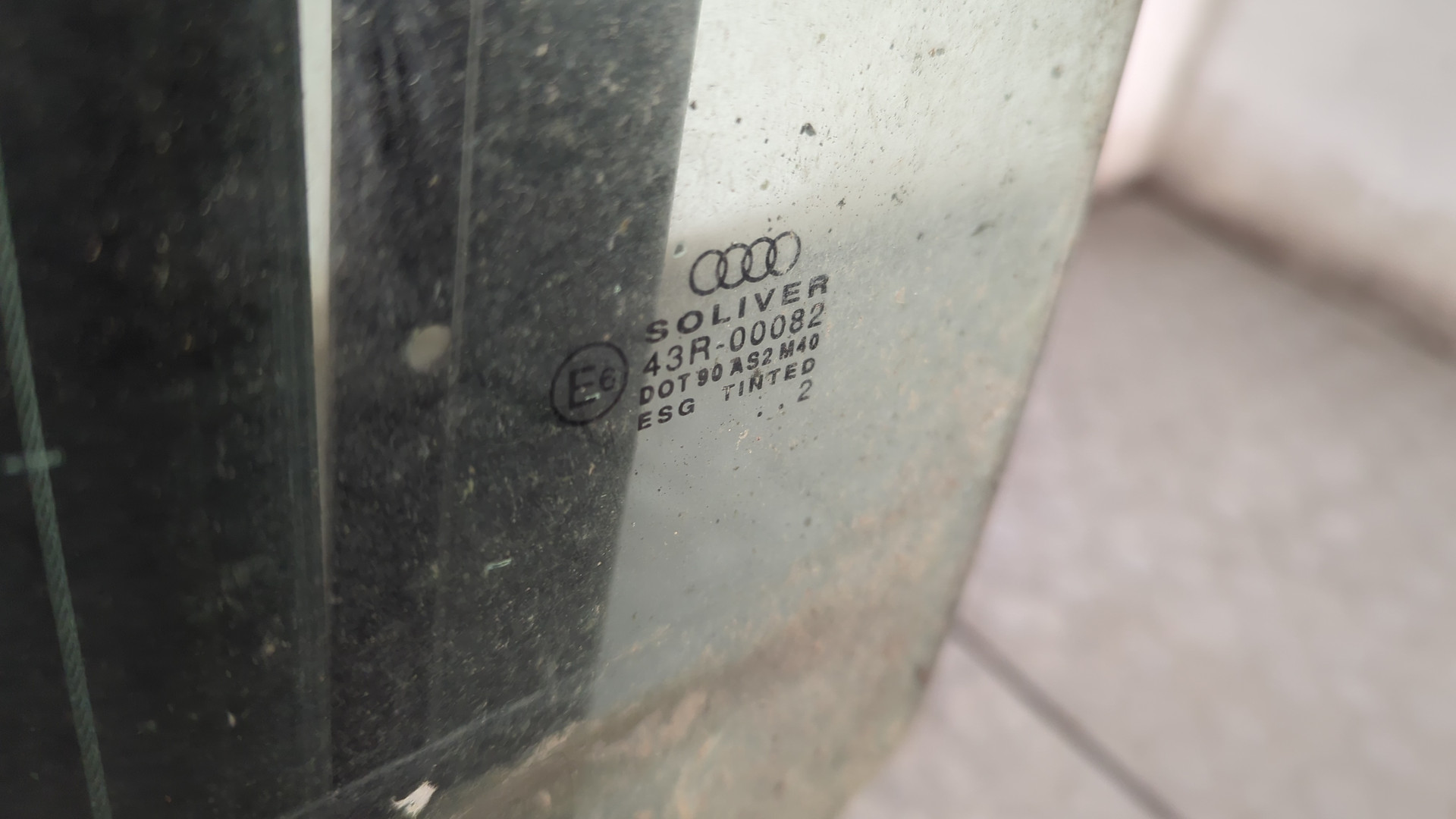 Стеклоподъемник электр. передний левый