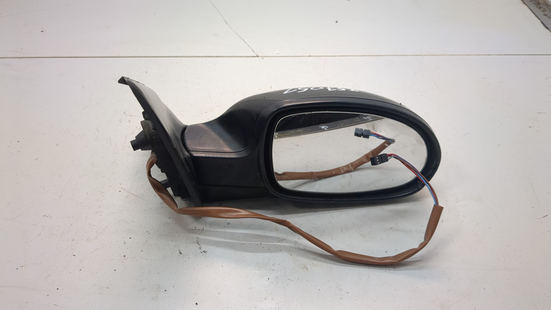 Зеркало правое электрическое