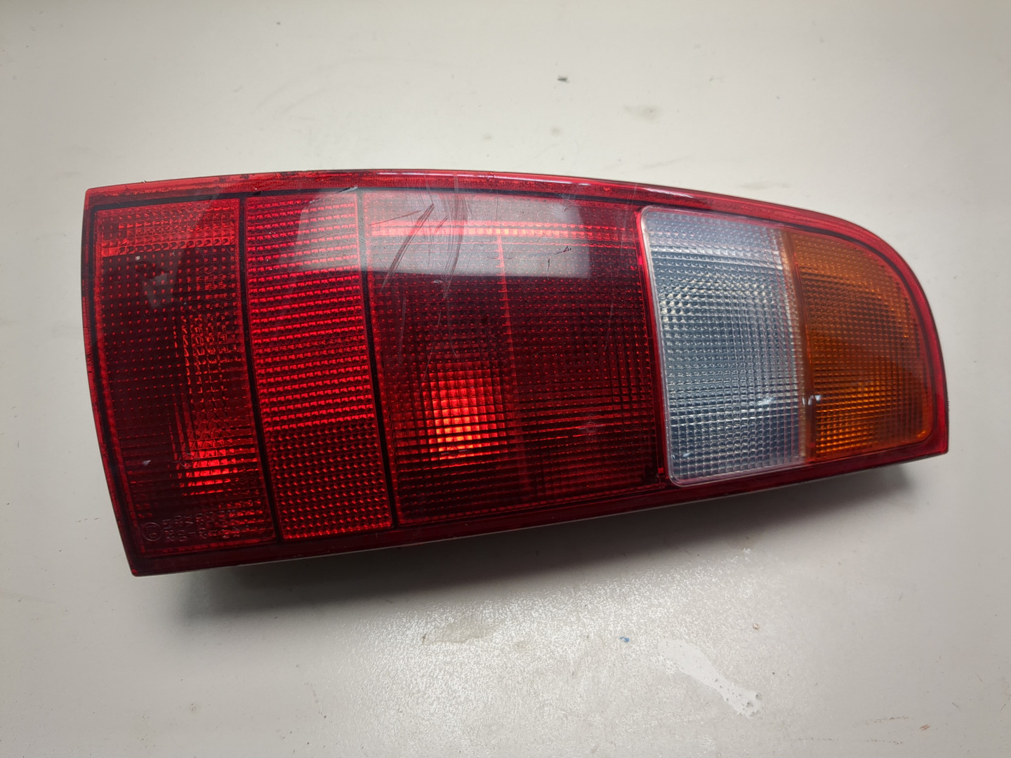 Фонарь задний левый