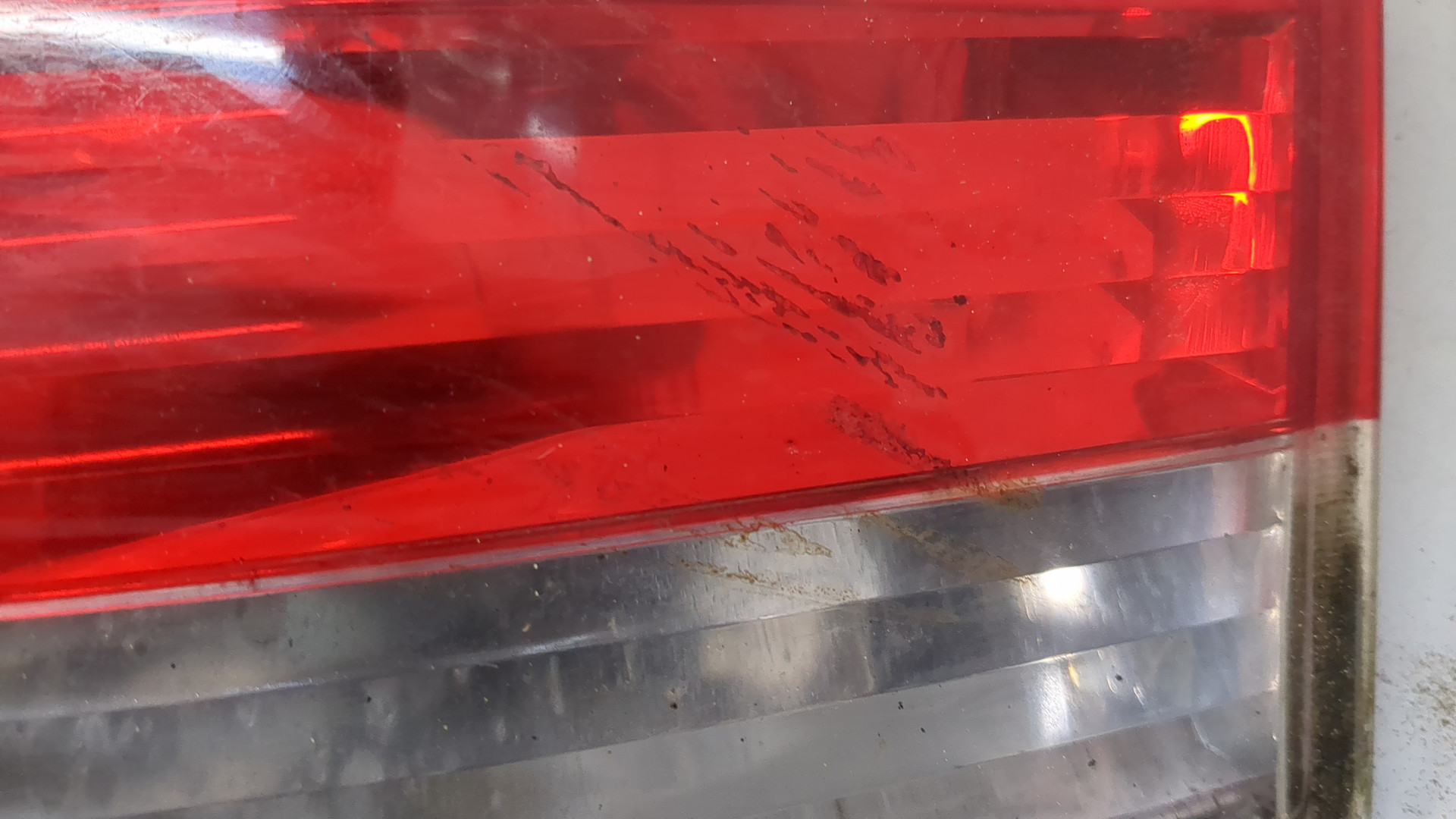 Фонарь задний правый