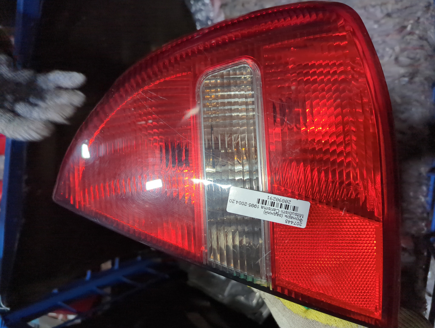 Фонарь задний правый