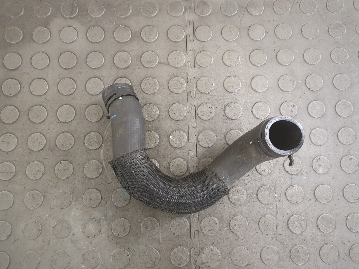 Шланг системы охлаждения