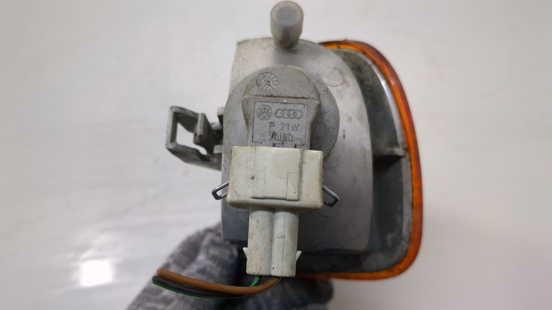 Повторитель на крыло правый