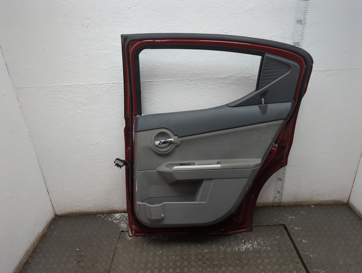 Дверь задняя правая