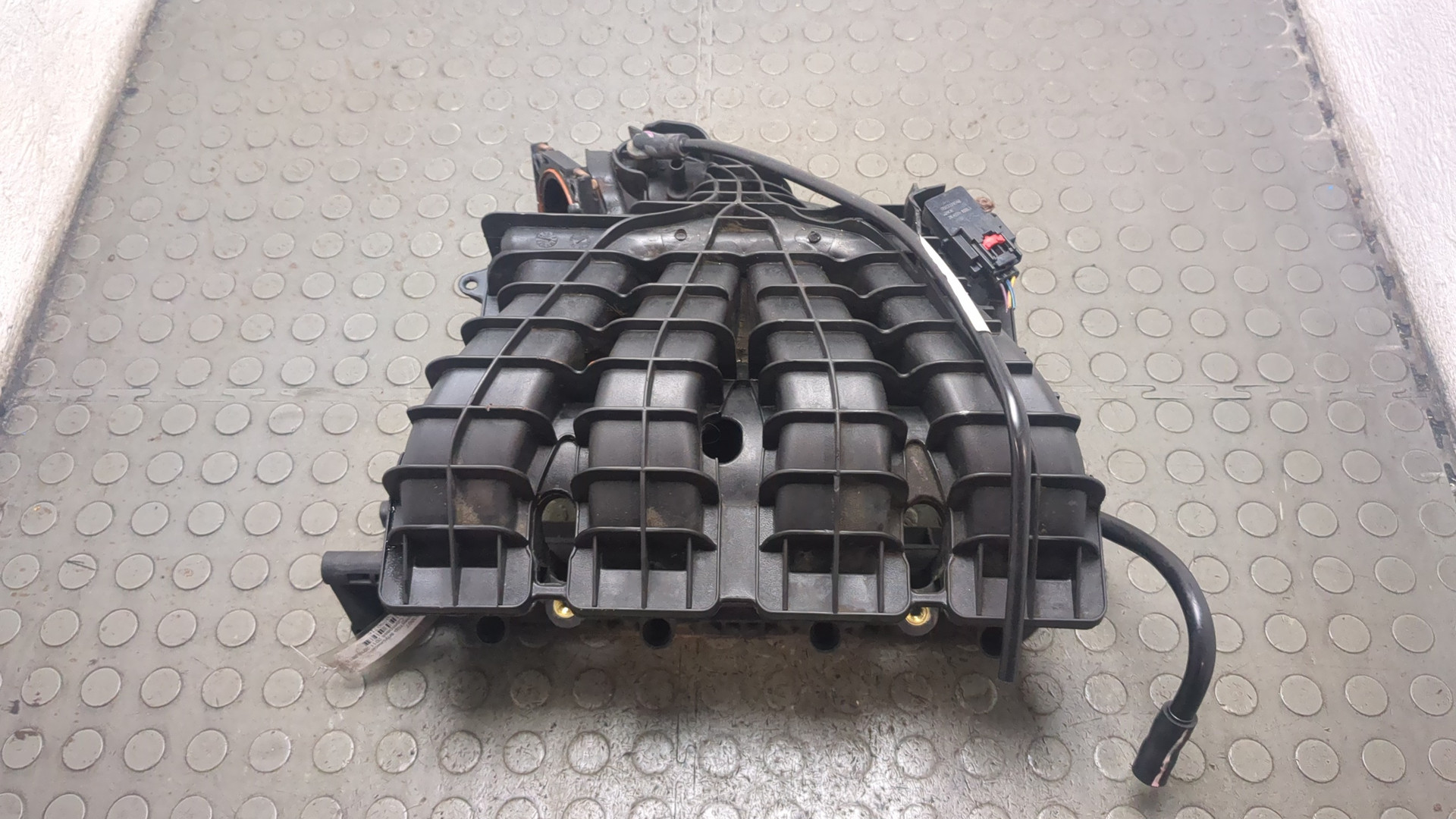 Коллектор впускной