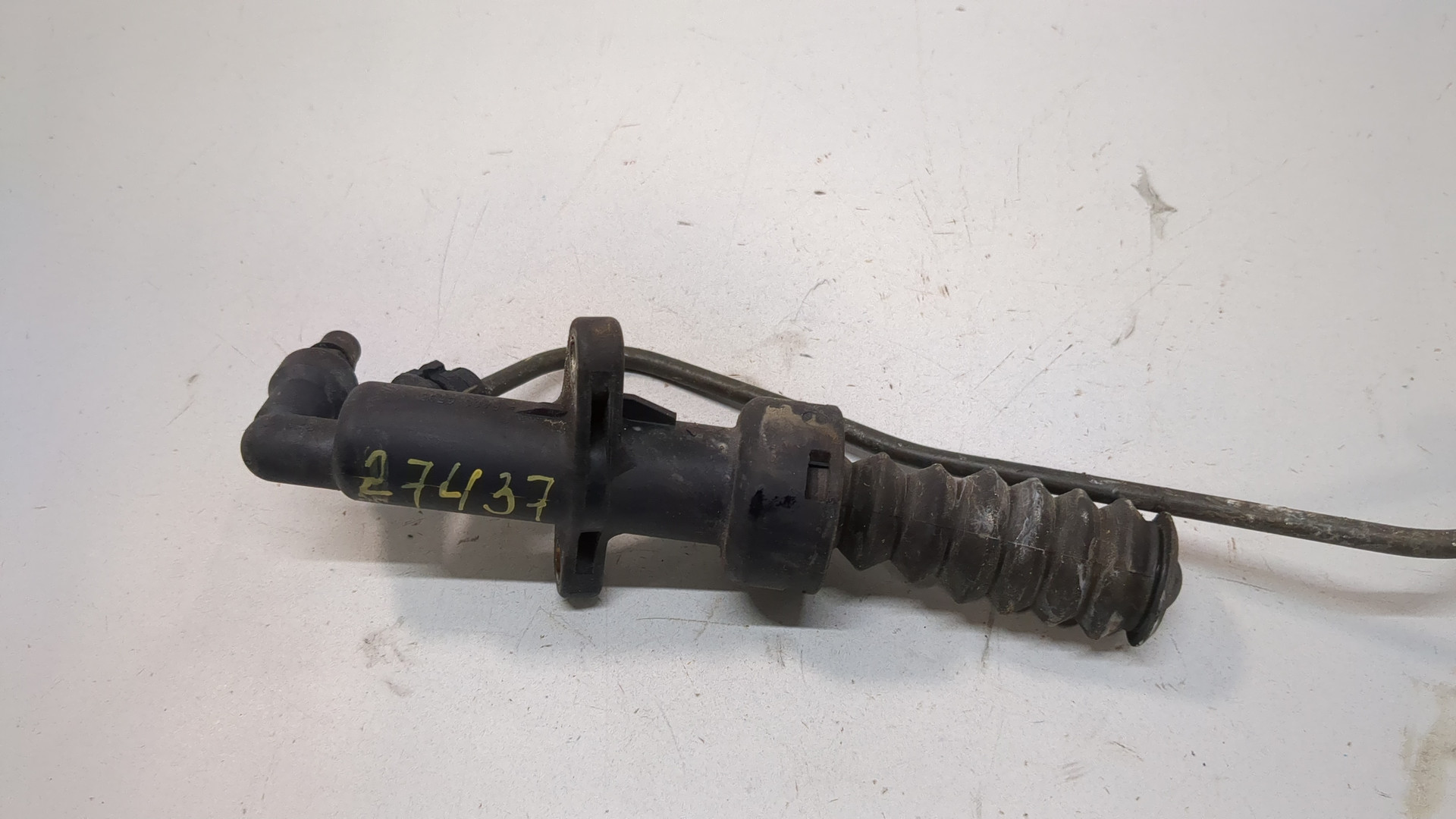 Цилиндр сцепления рабочий