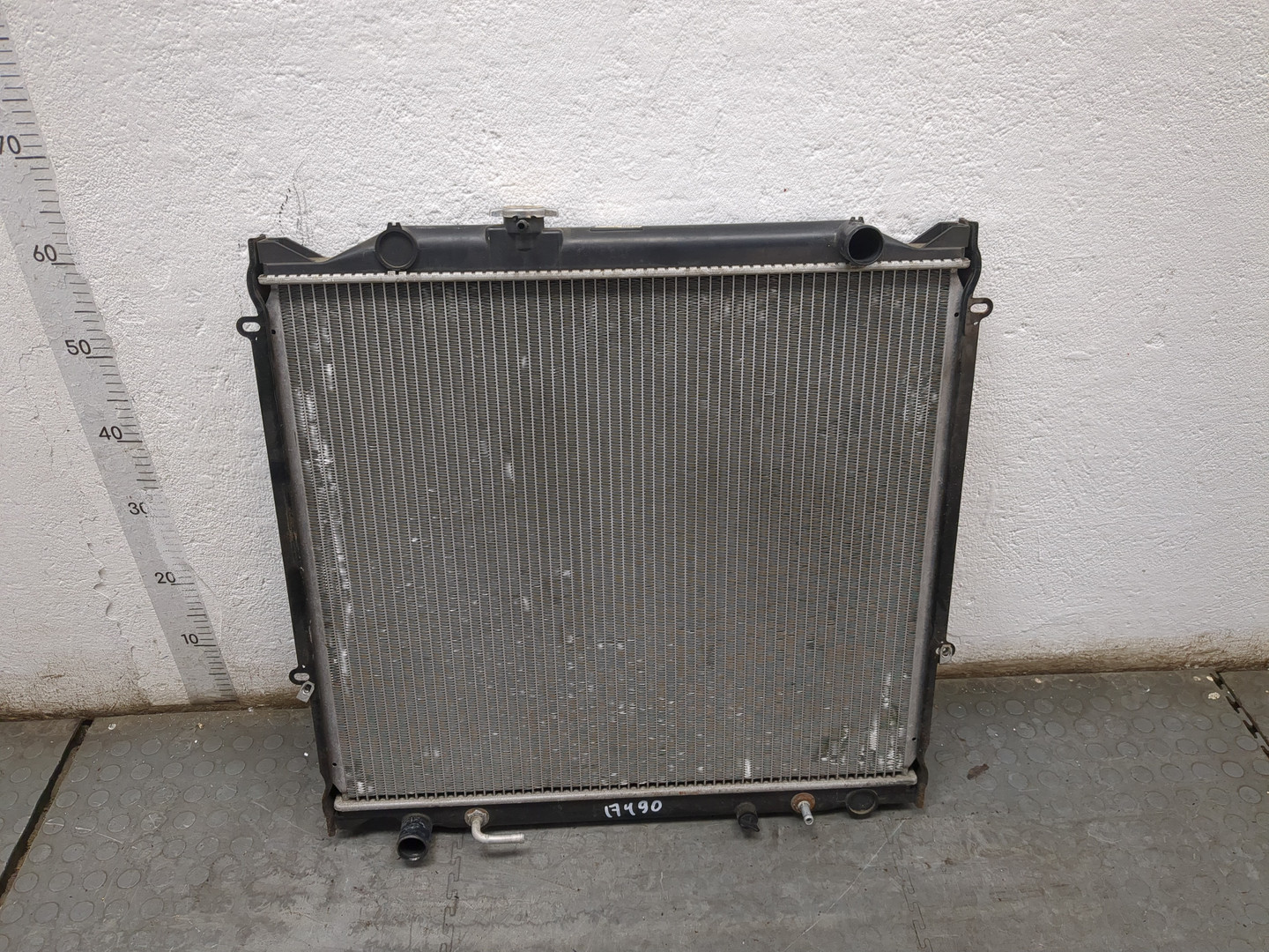 Радиатор охлаждения двигателя основной